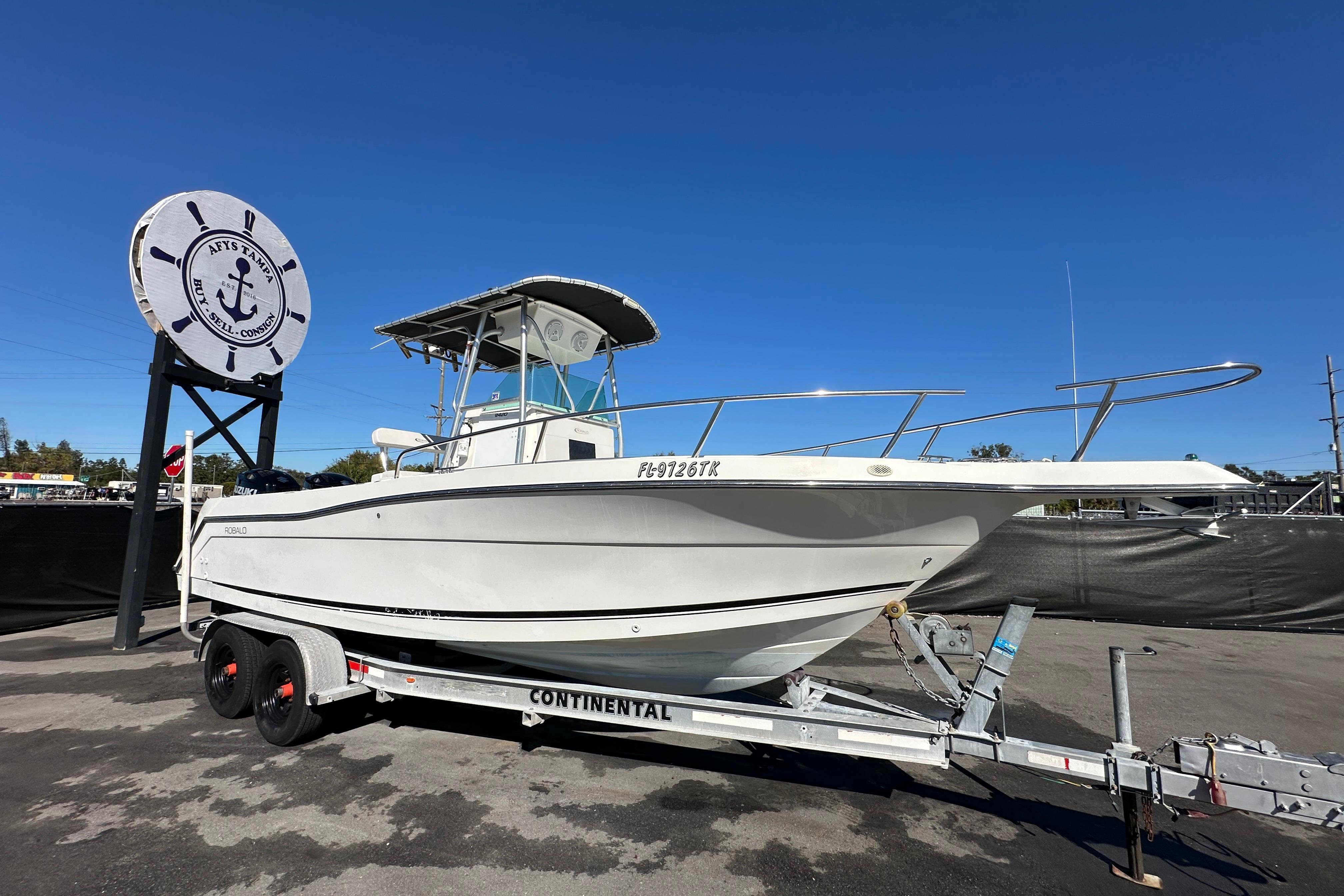 1999 Robalo 2420 Center Console
