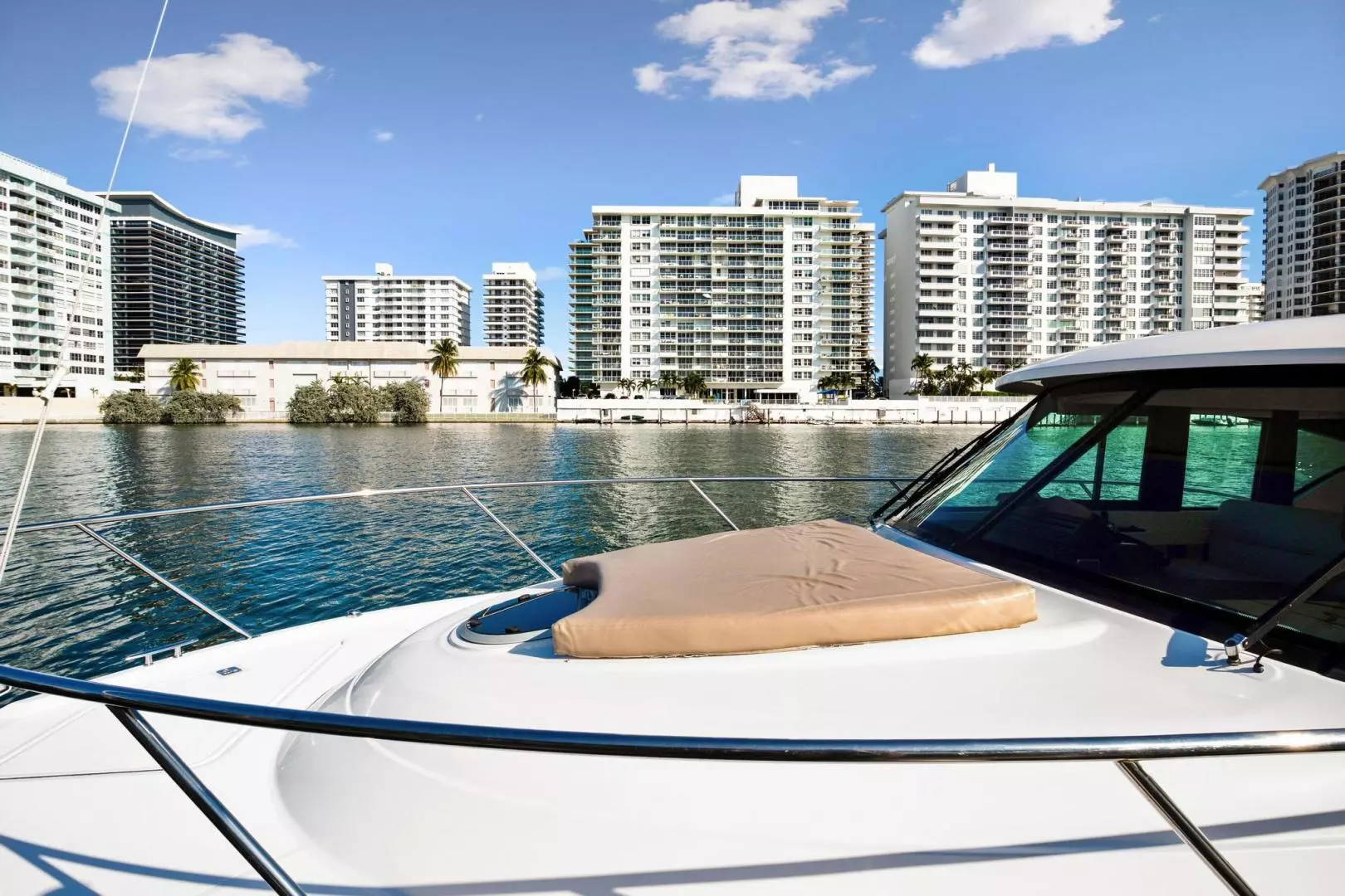 2018 Tiara Yachts 39 Coupe - Image 11