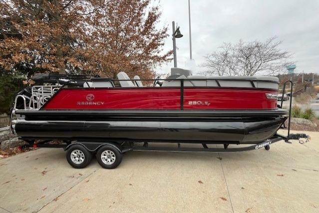 2023 Regency 230 LE3 Sport