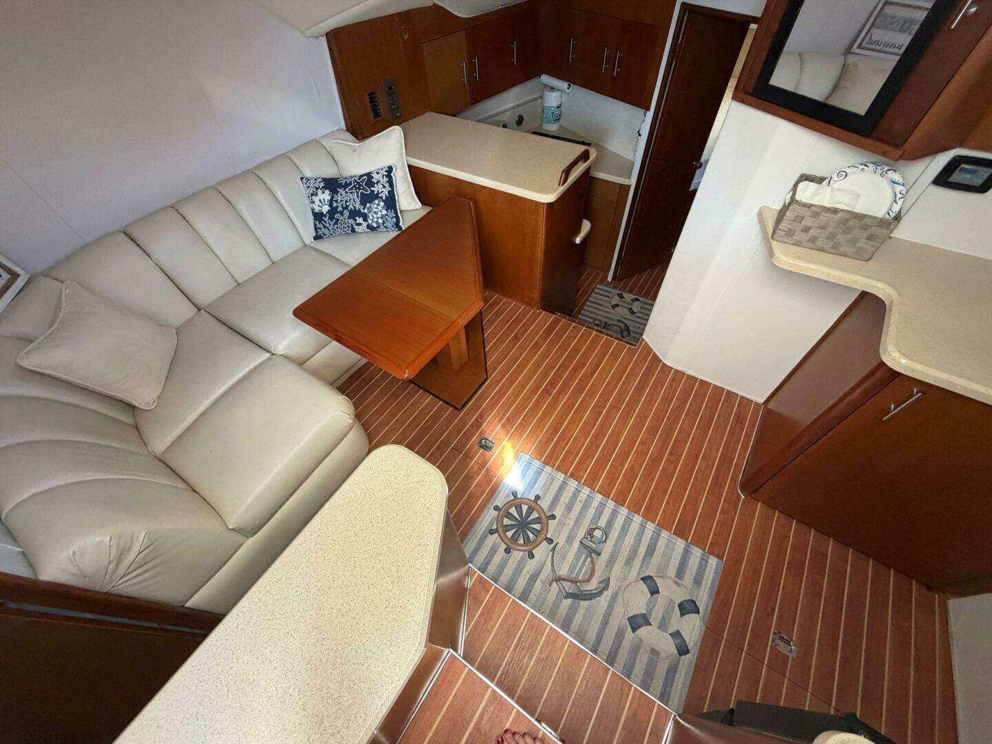 2001 Ocean Yachts 40 Express Bridge - Image 10