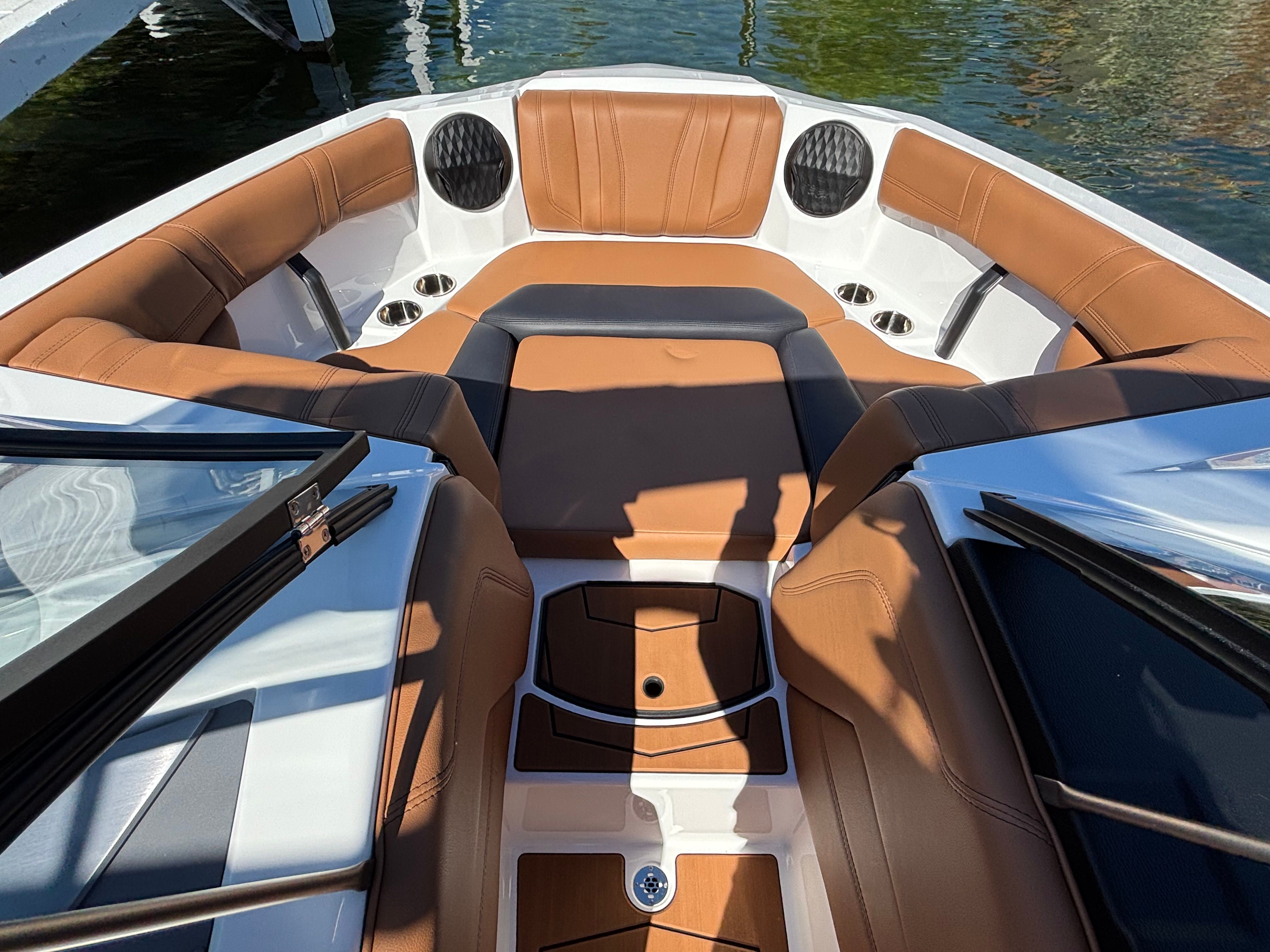 2026 Malibu Wakesetter 21 LX - 20