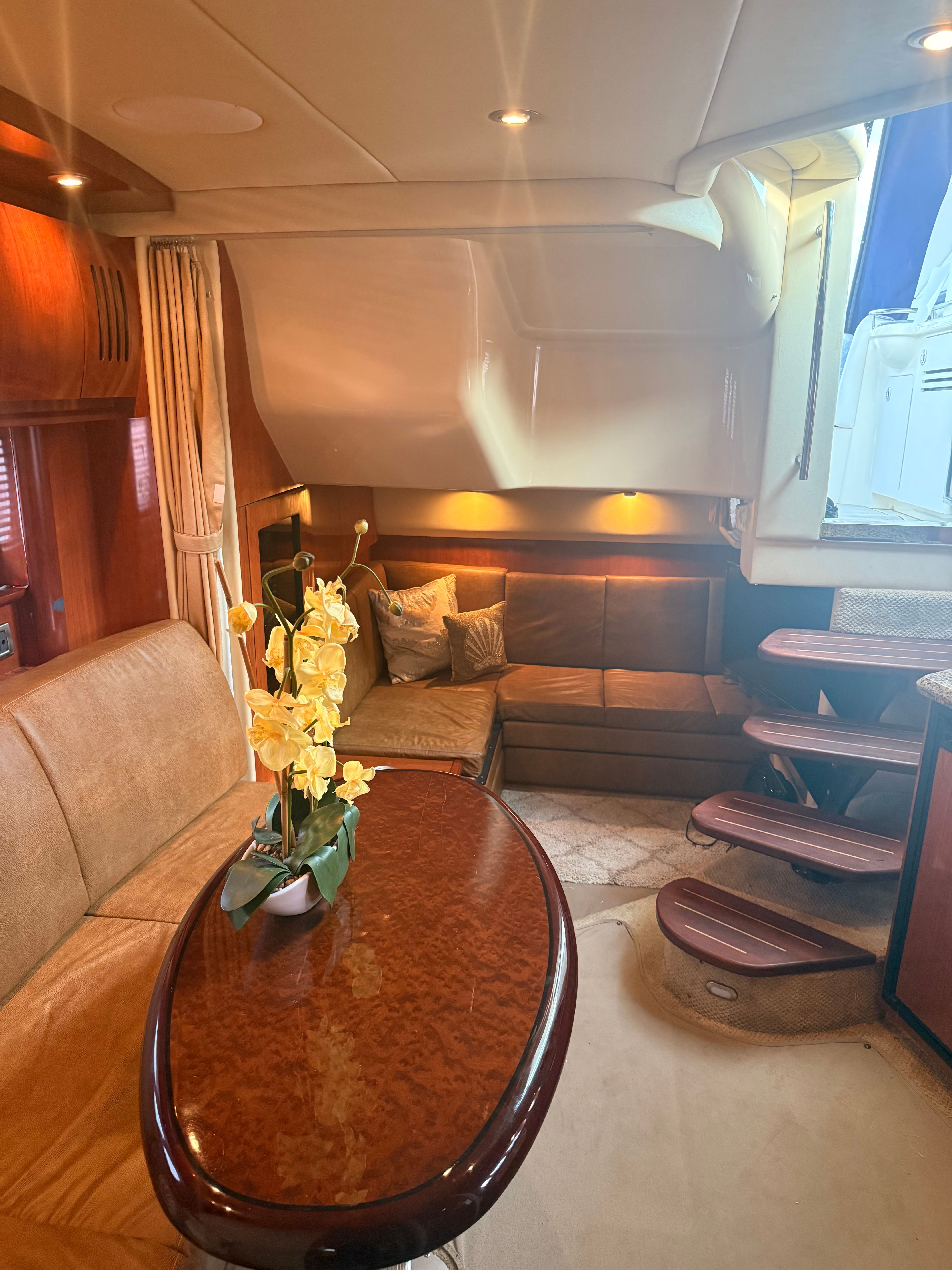 2006 Sea Ray 38 Sundancer - 13
