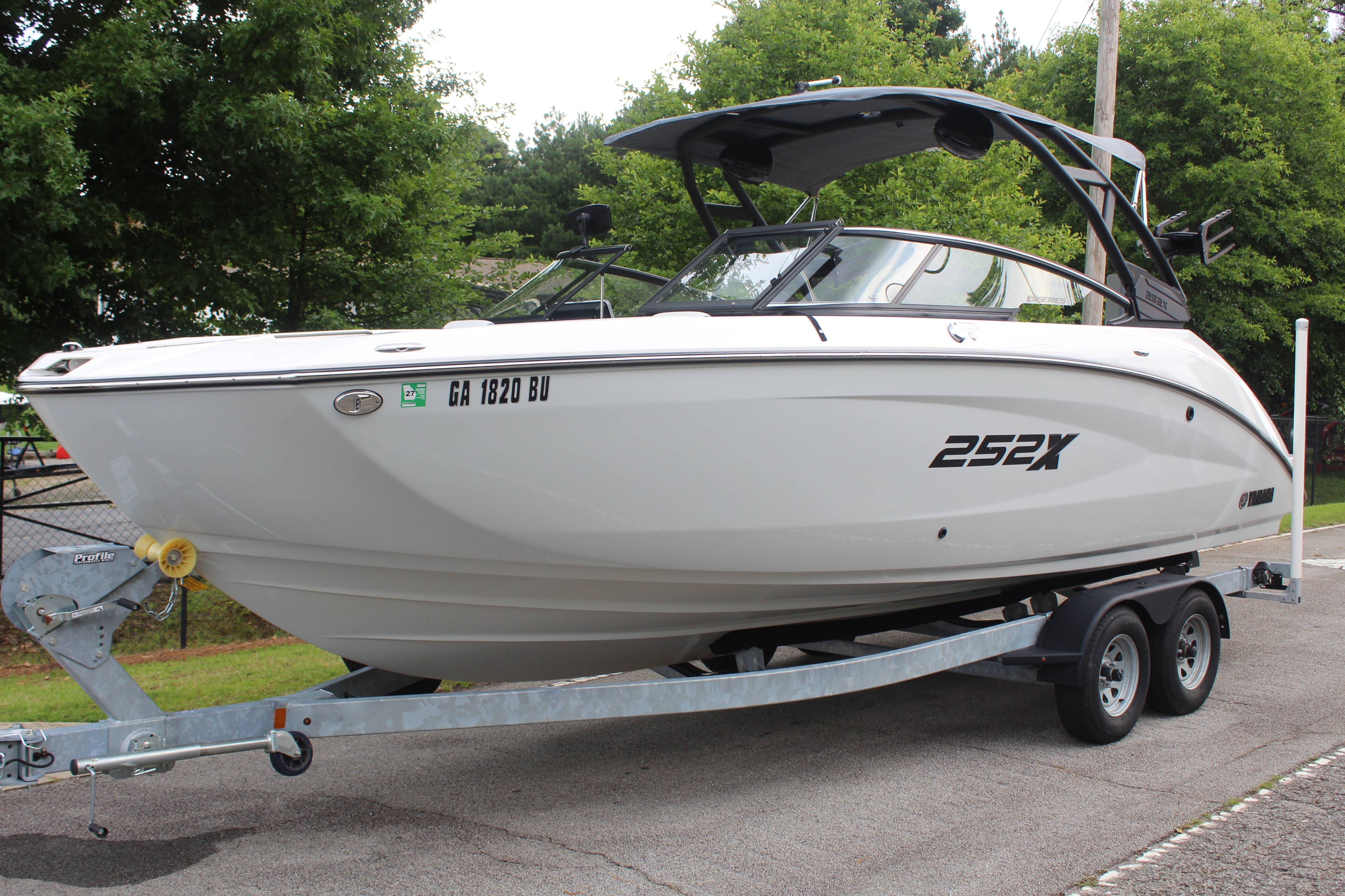 2022 Yamaha Boats 252XE - 2