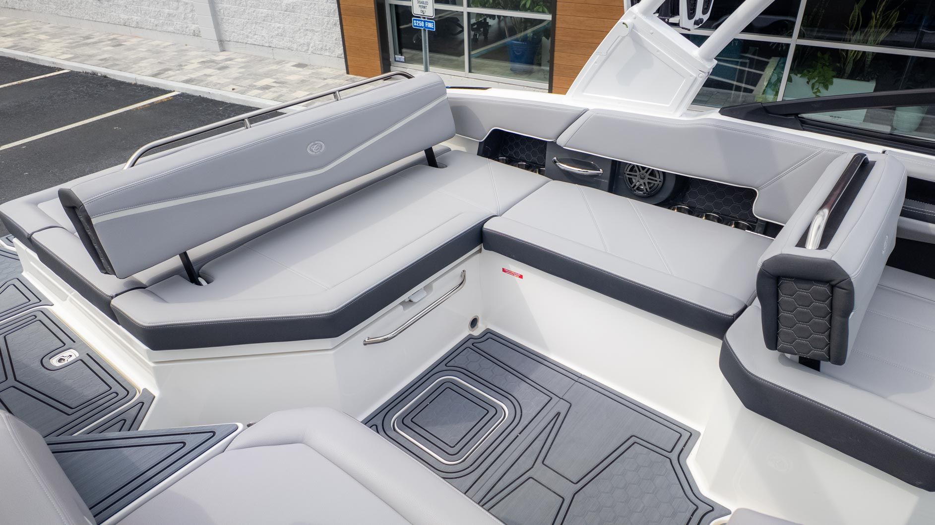 2026 Cobalt R6 Surf - 7