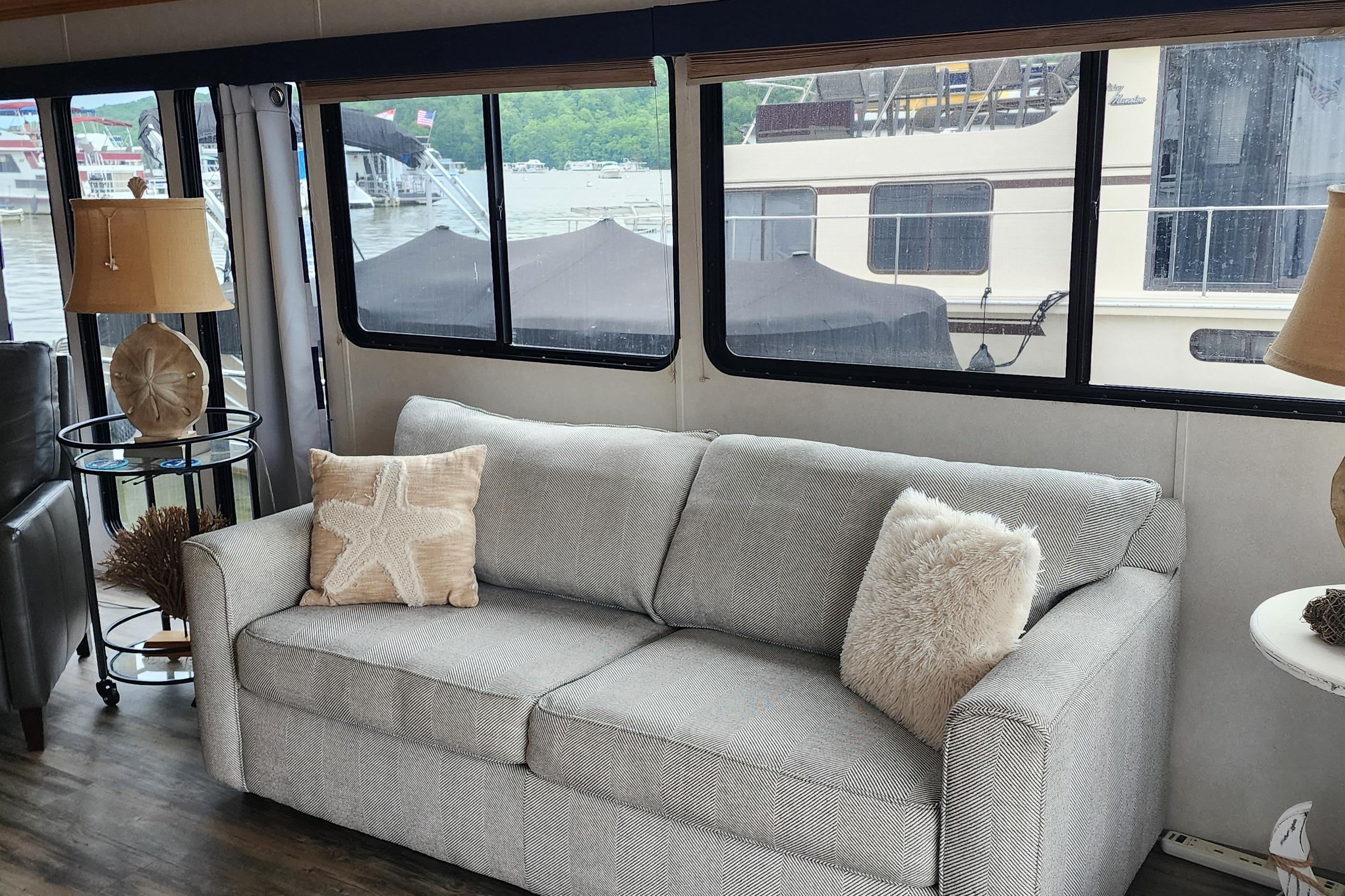 2003 Destination Yachts Custom - 15