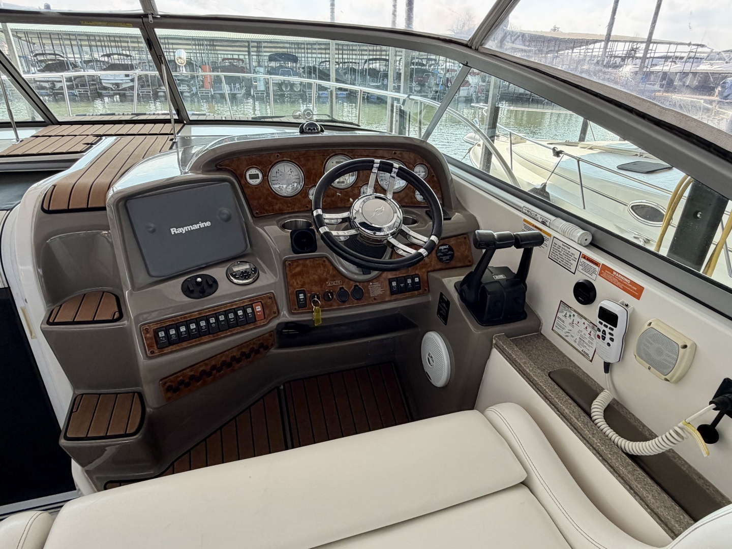 2007 Rinker 350 Express Cruiser - Image 23