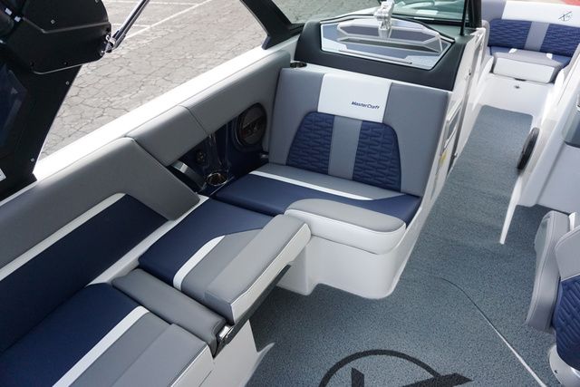 2025 MasterCraft X24 Supercharged 6.2L - 9K Rebate Eligible - 46