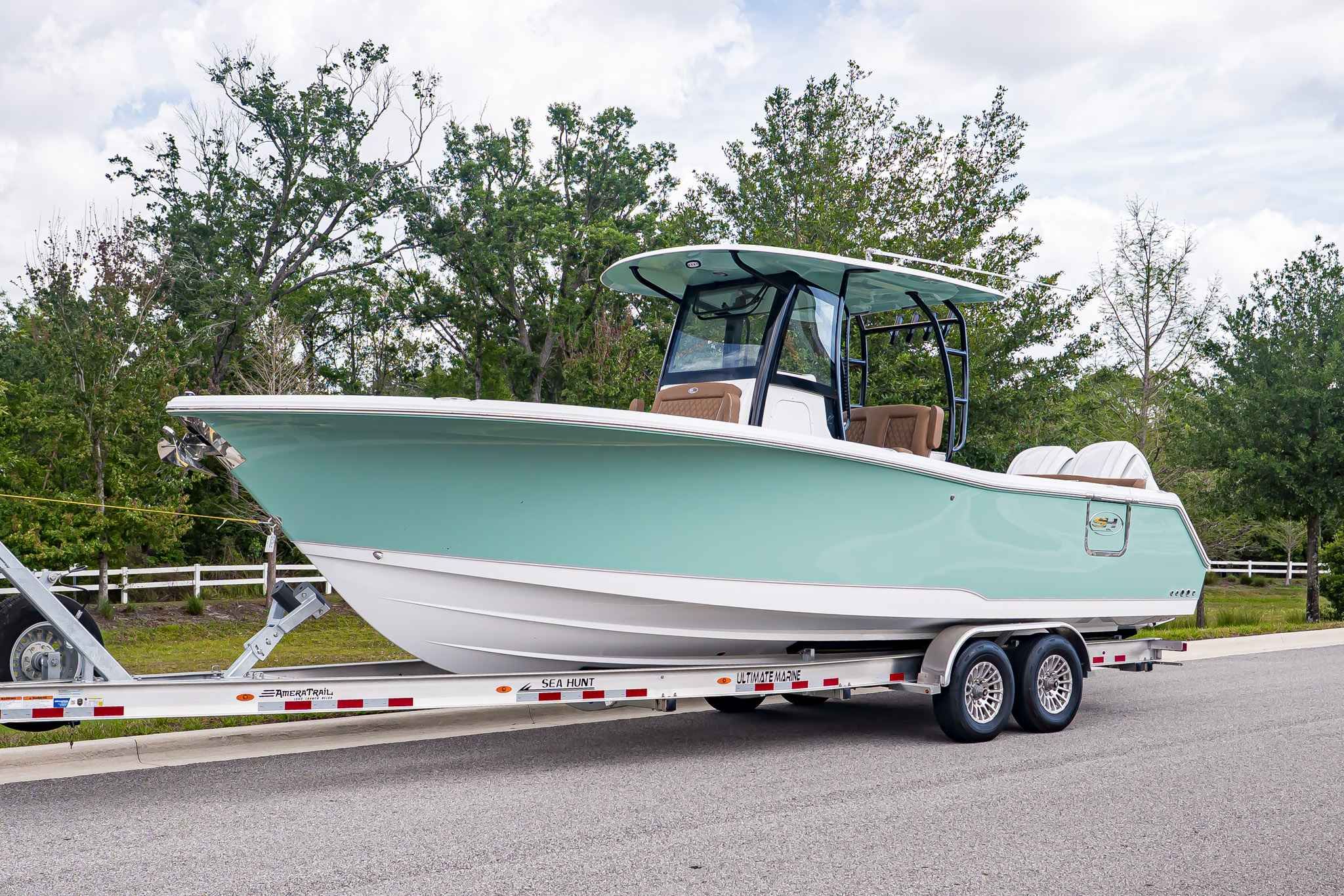 2026 Sea Hunt Ultra 285 Coffin Box