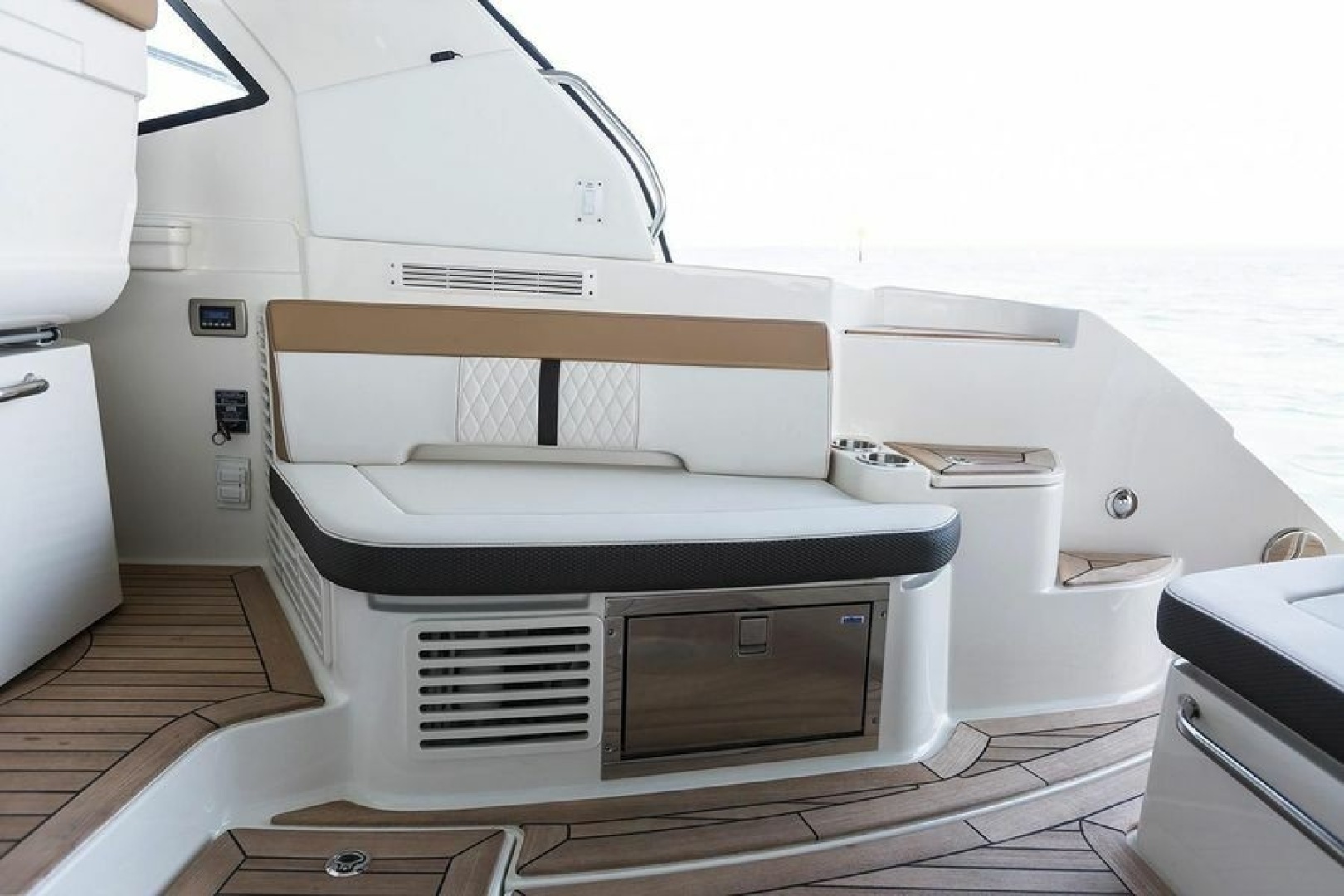 2018 Sea Ray — - Image 5