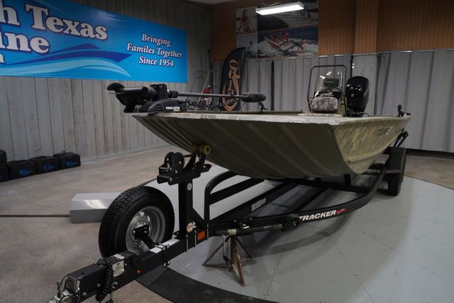 2023 Tracker Grizzly 2072 CC - 3