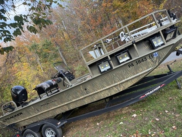2022 Tracker Grizzly 2072 CC Sportsman - 10