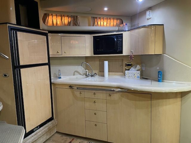 2000 Sea Ray 380 Sundancer - 27