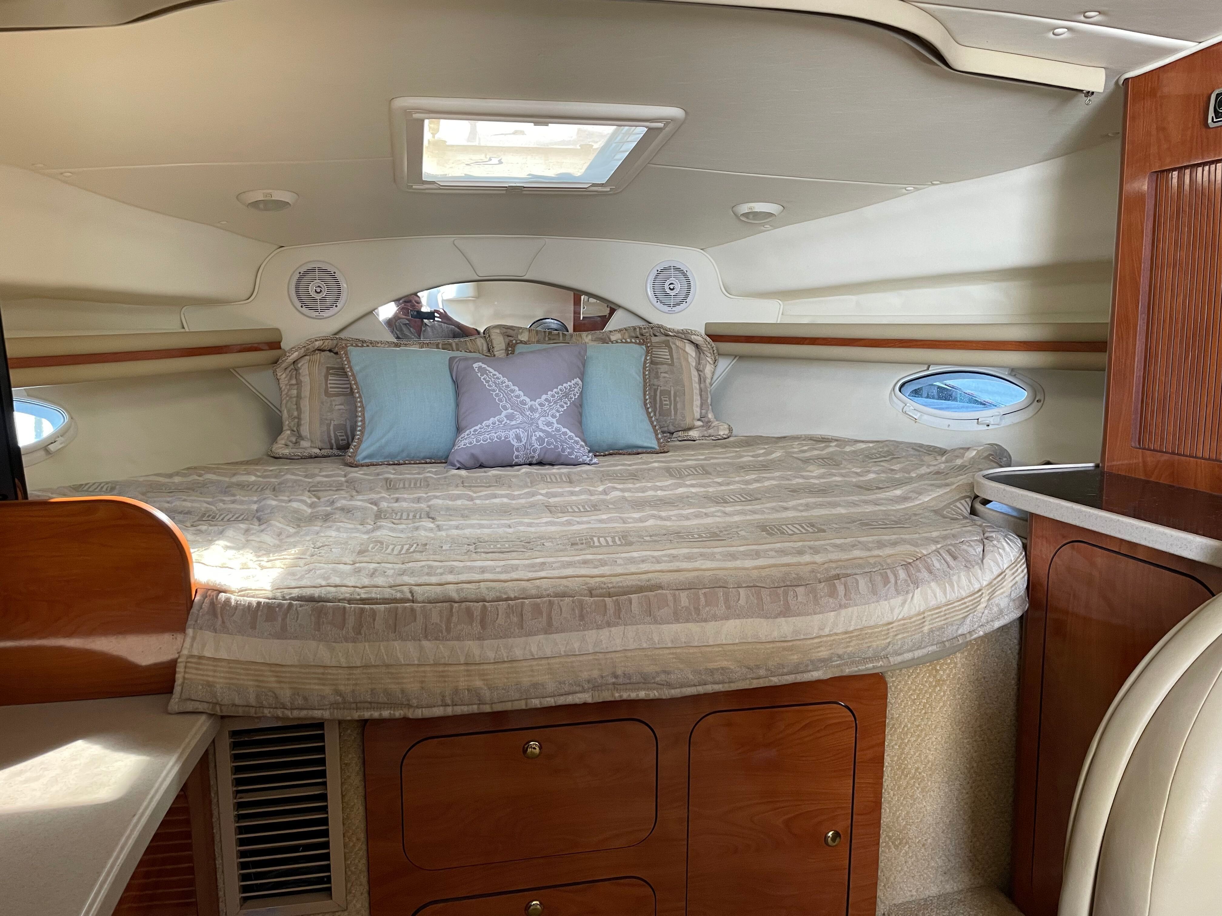 2003 Rinker Fiesta Vee 342 - 26