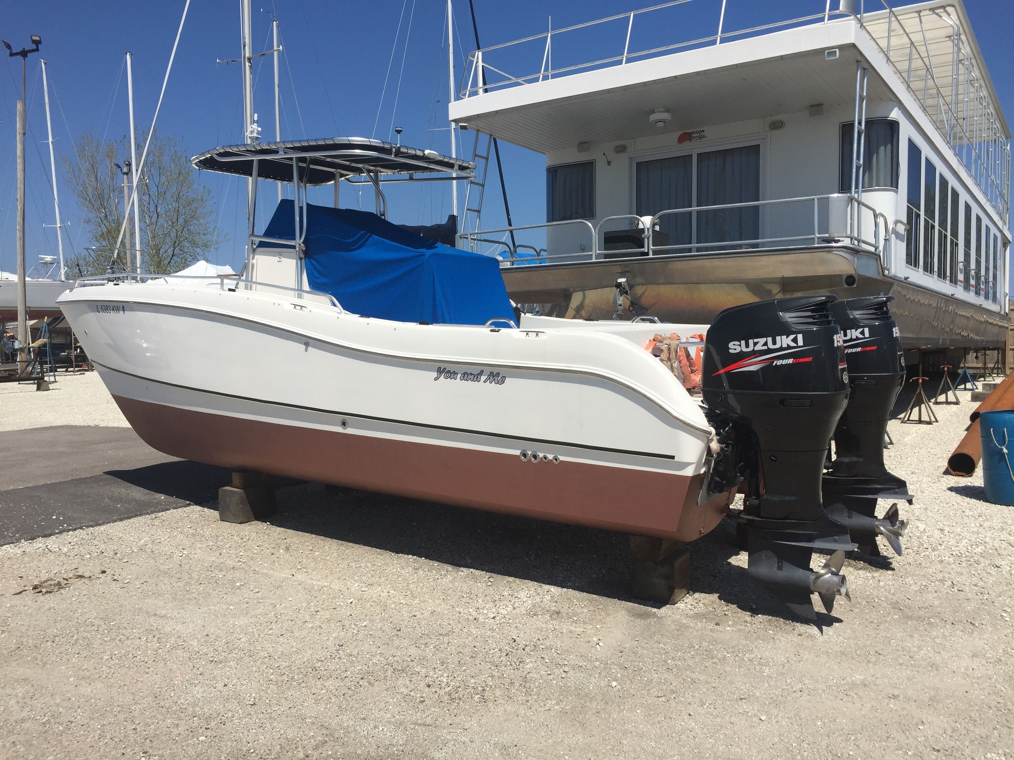 1999 World Cat 246 SF - 2