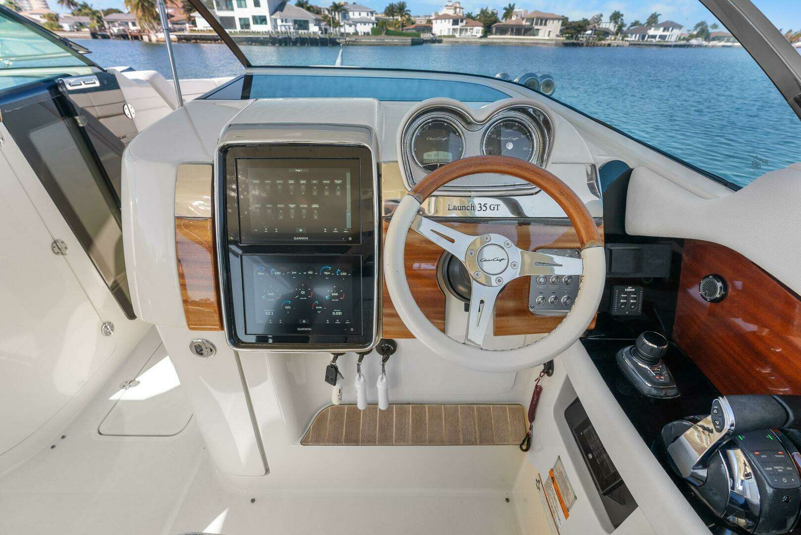 2021 Chris-Craft Launch 35 GT OB - Image 53