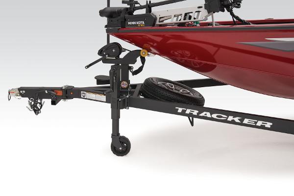 2025 Tracker Savage 215 - 13