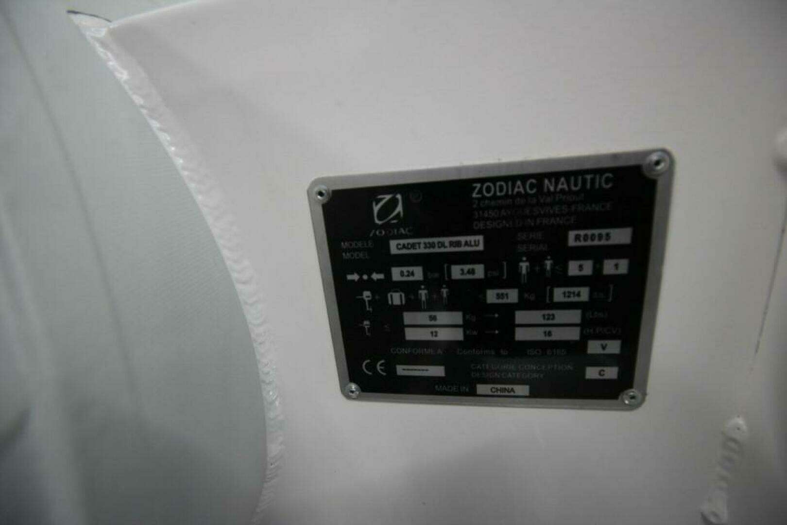 2023 Zodiac Cadet 330 DL RIB ALU PVC - Image 6