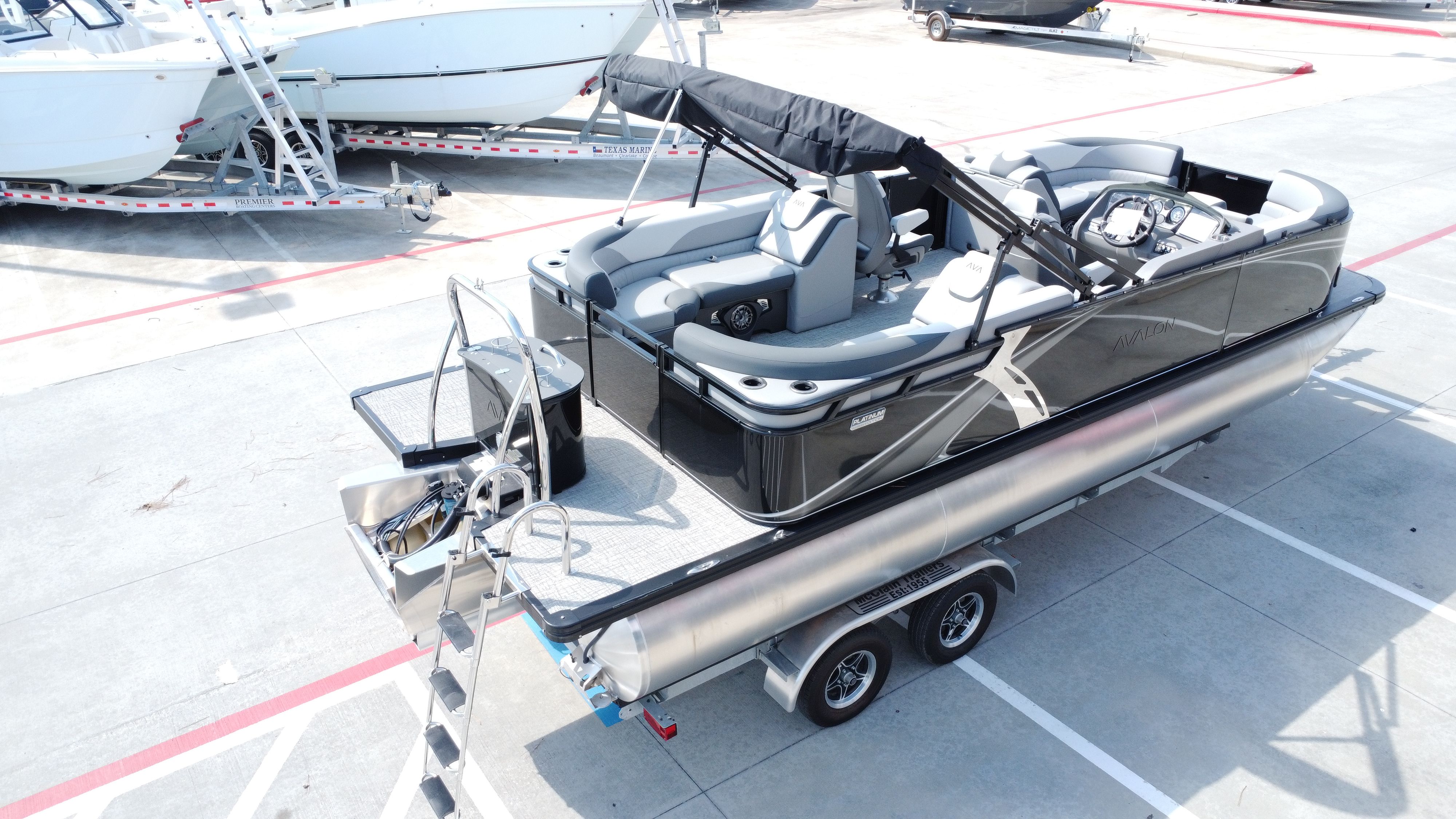 2025 Avalon LSZ Quad Lounge - 23' - 11