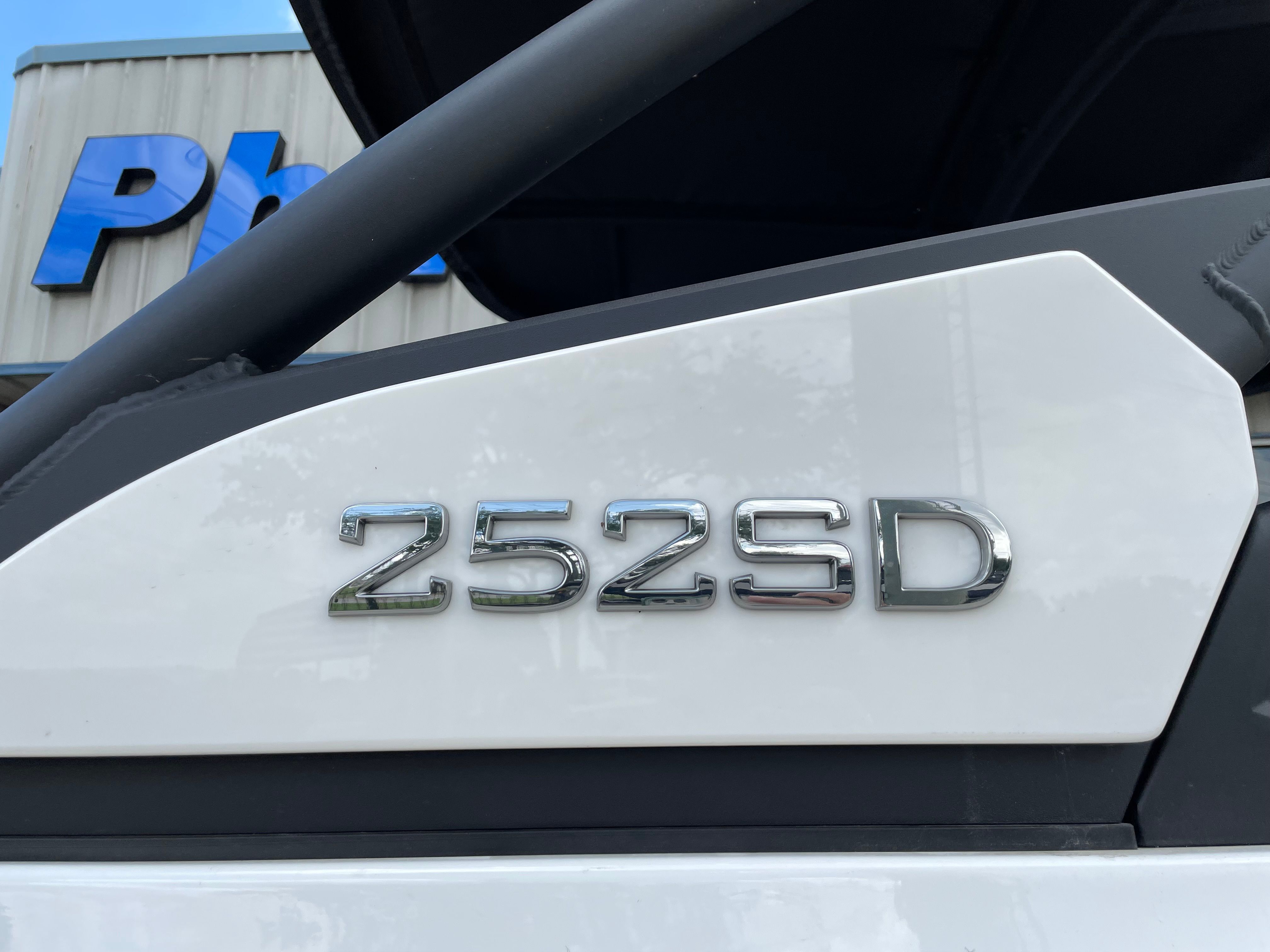 2026 YAMAHA 252 SD - Image 6