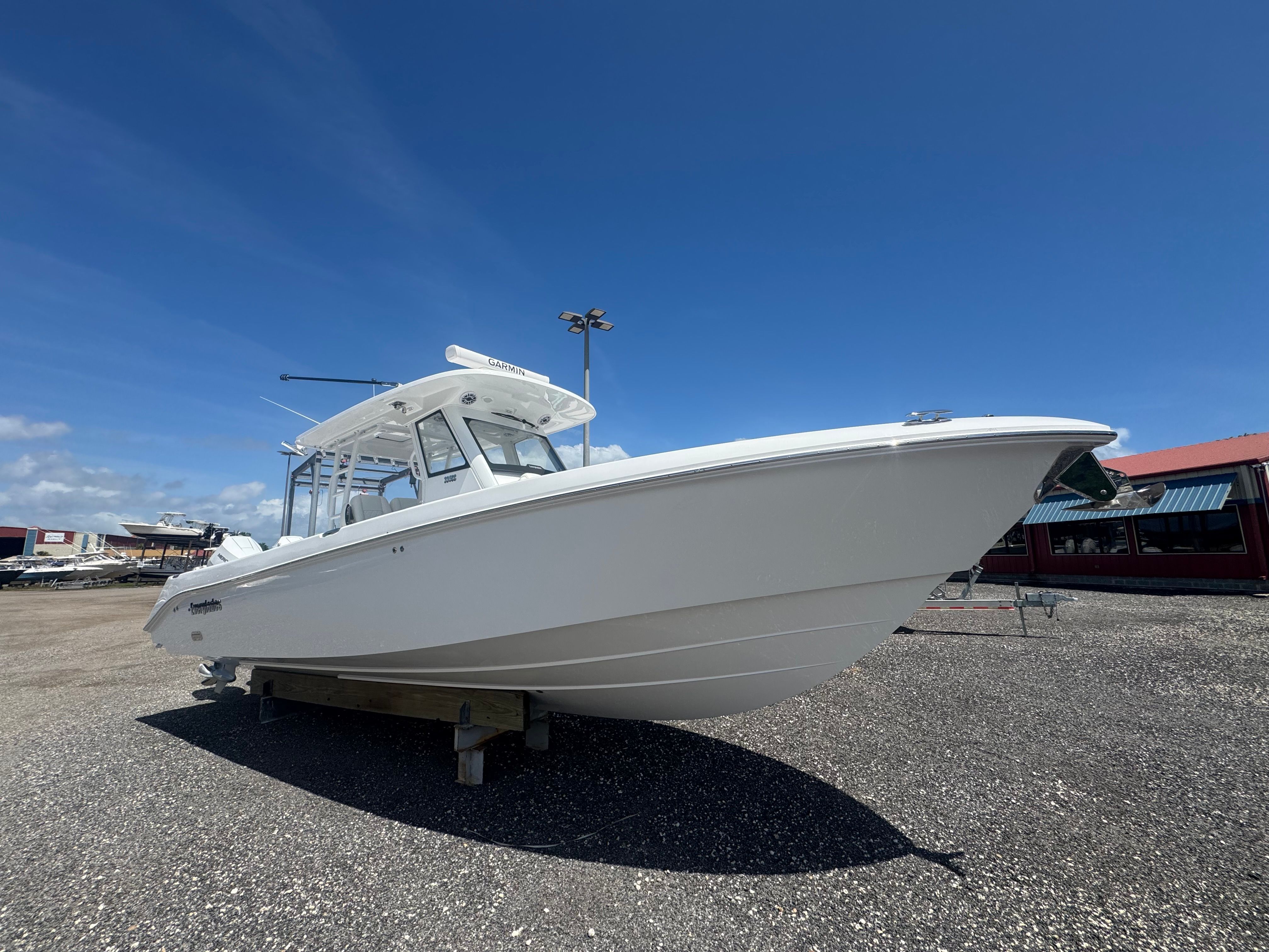 2026 Everglades 335 Center Console