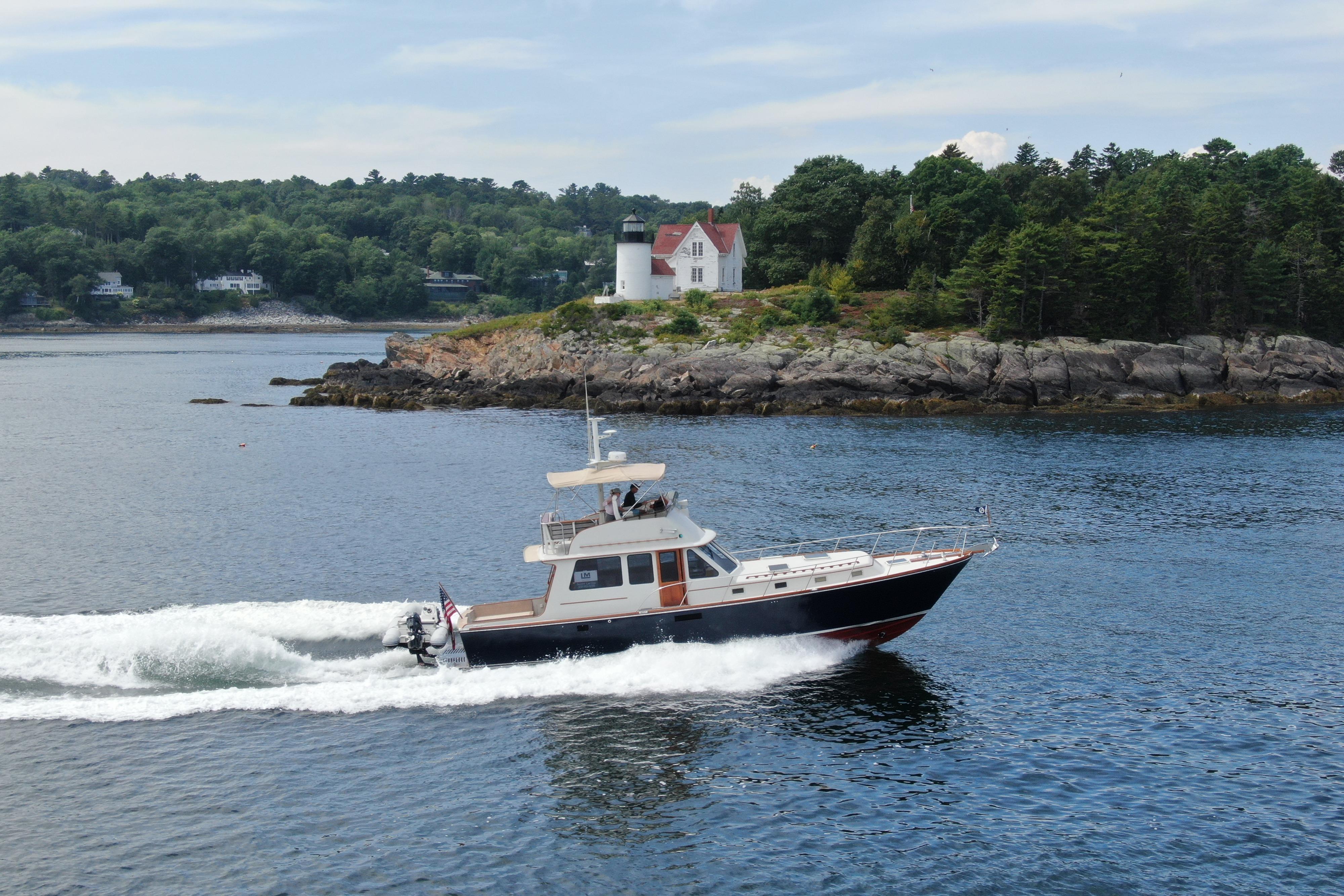 1997 Lyman-Morse Custom Flybridge
