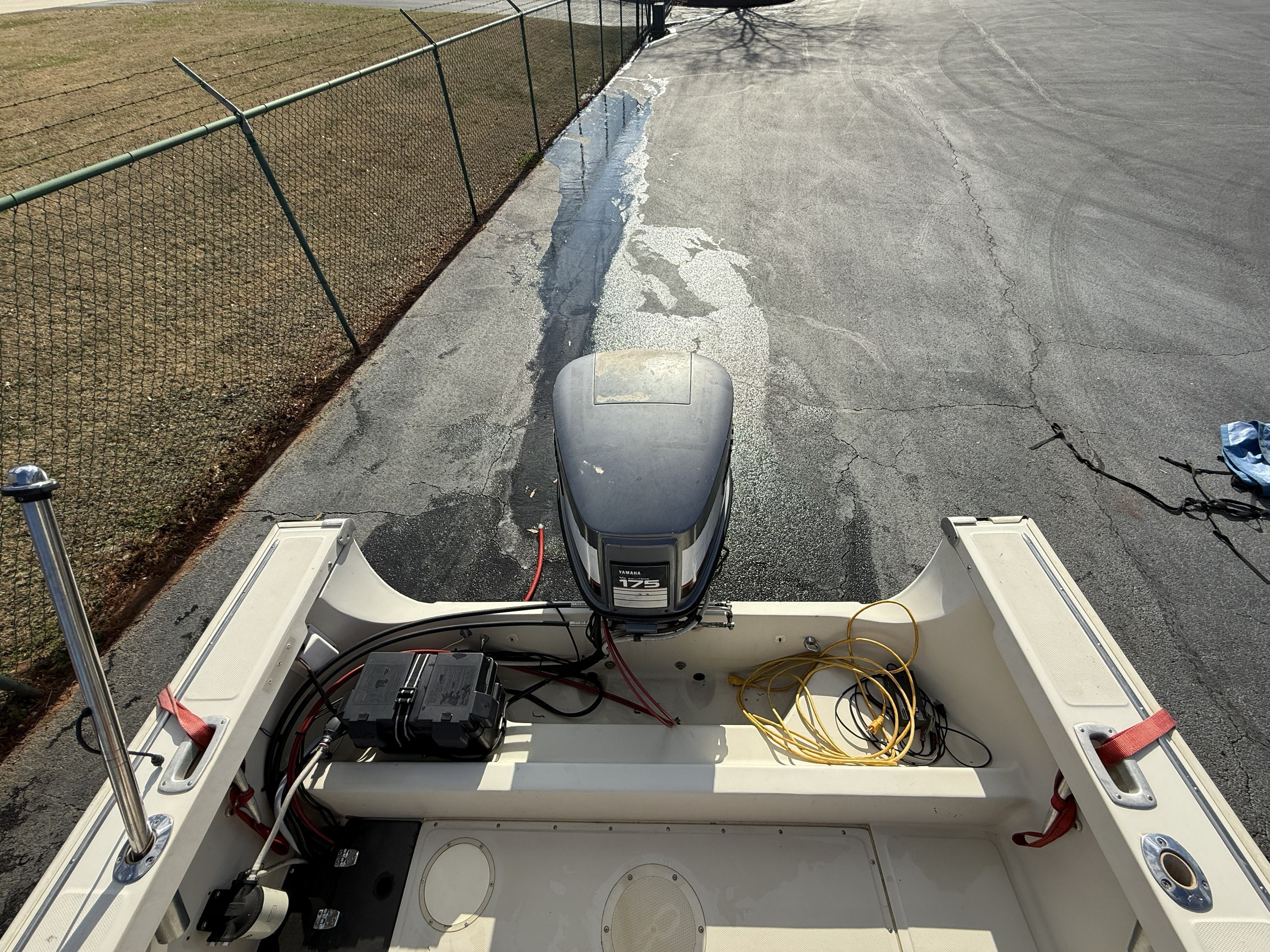 1987 Boston Whaler outrage v20 - 8