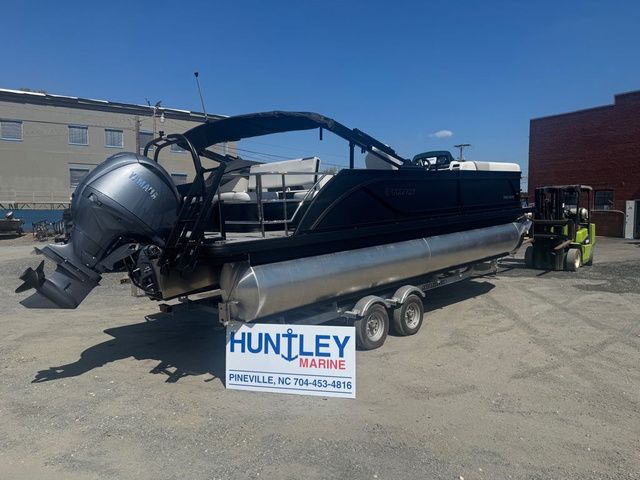 2026 Godfrey Sweetwater 2286 SFL Tritoon - Yamaha 150 - 2