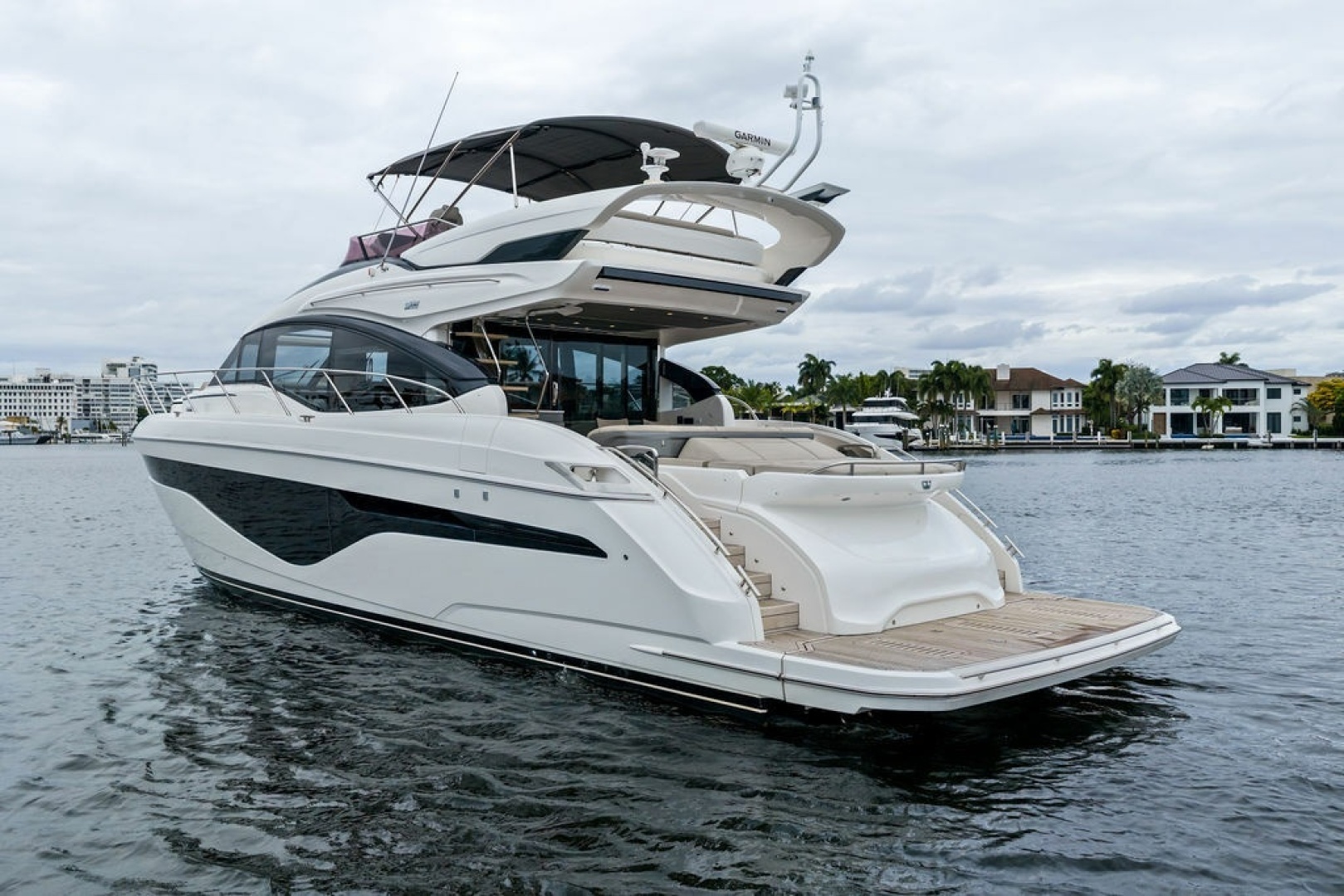 2020 Princess S62 Sportbridge - Image 5
