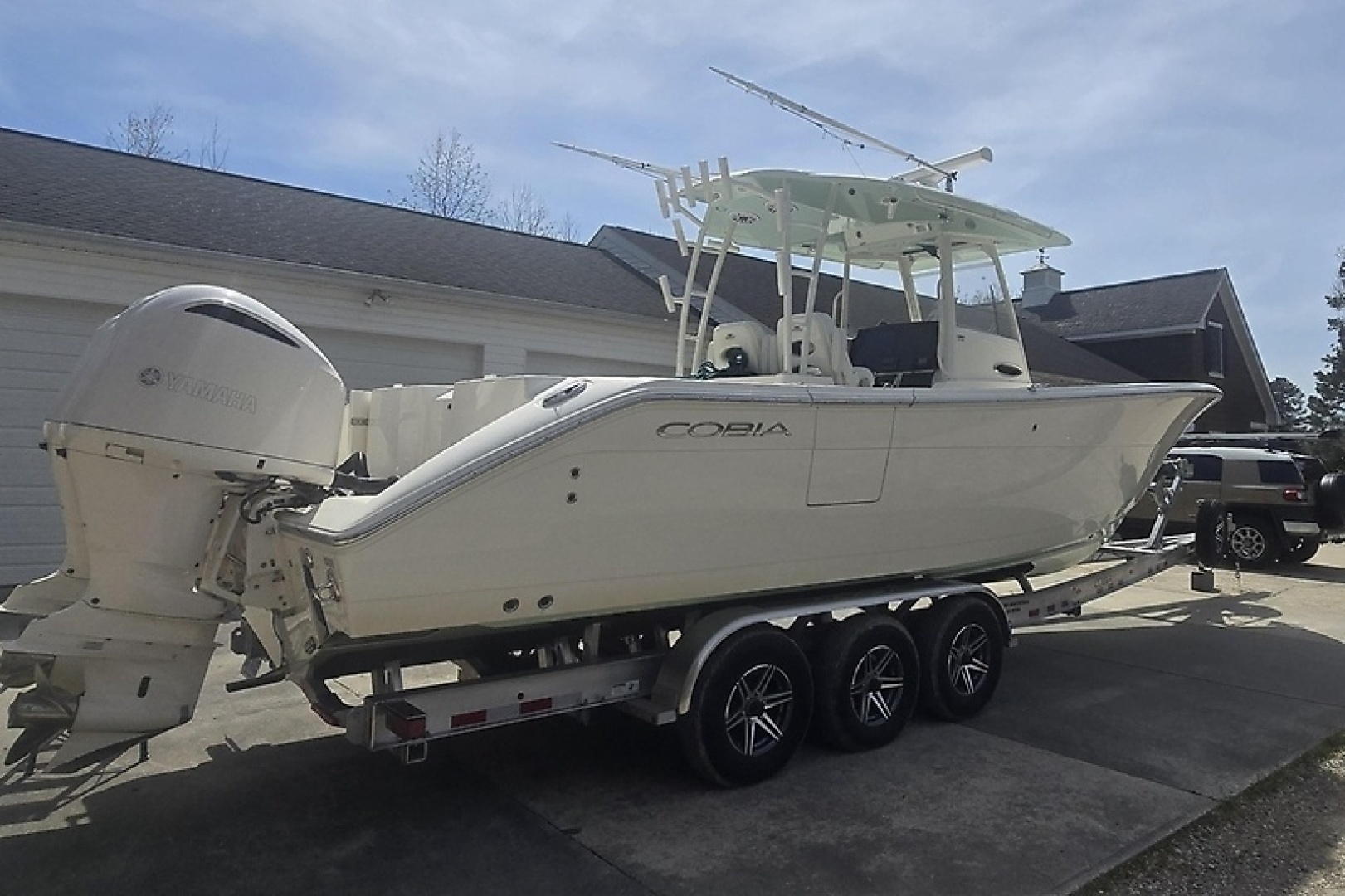 2020 Cobia 320 Center Console - Image 57