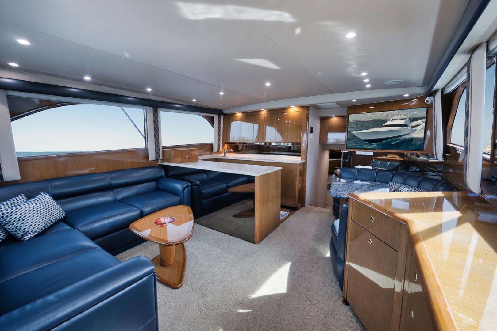 2003 Viking 52 Convertible - Image 2