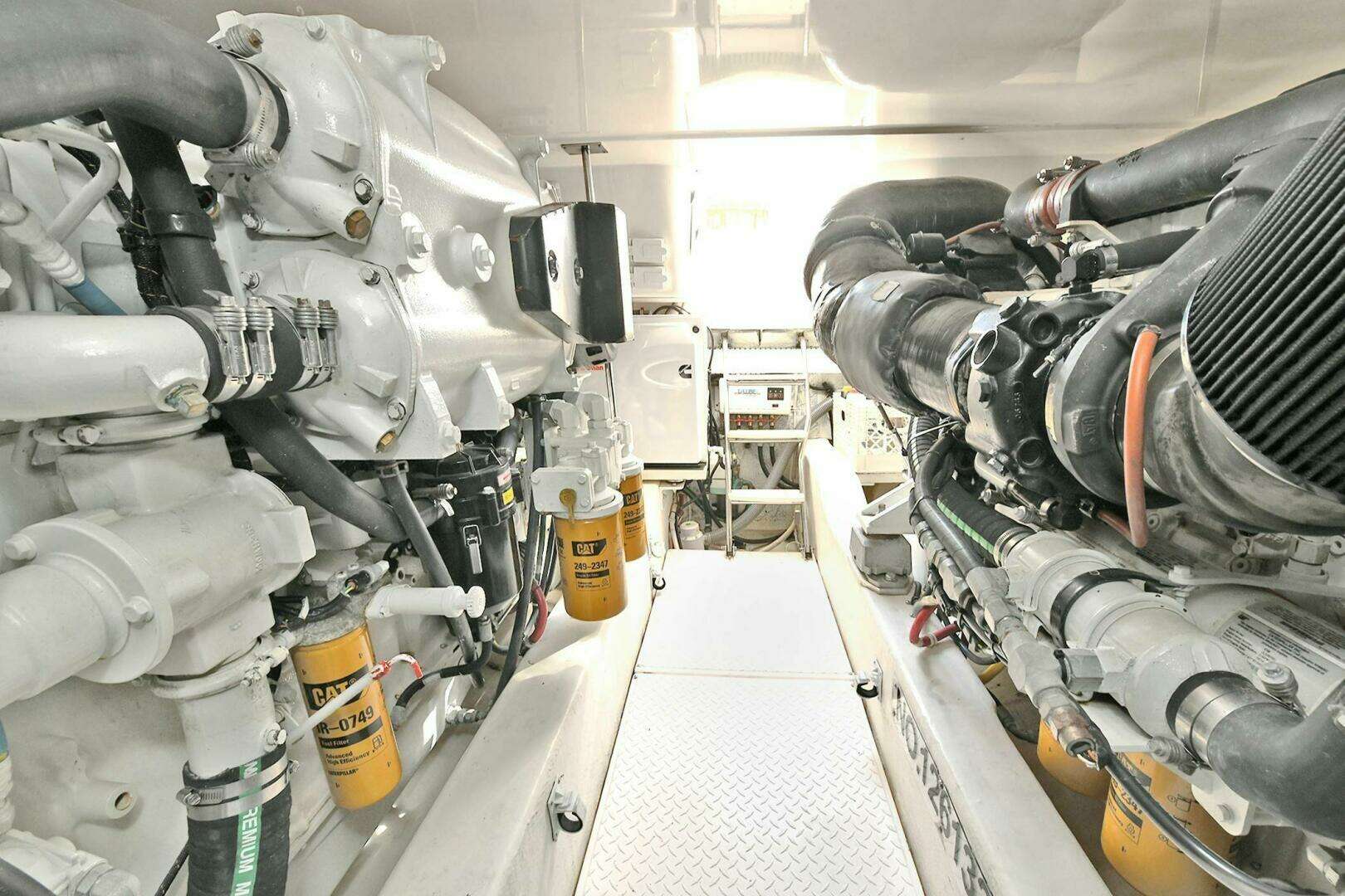 2015 Tiara Yachts 48 Convertible - Image 45