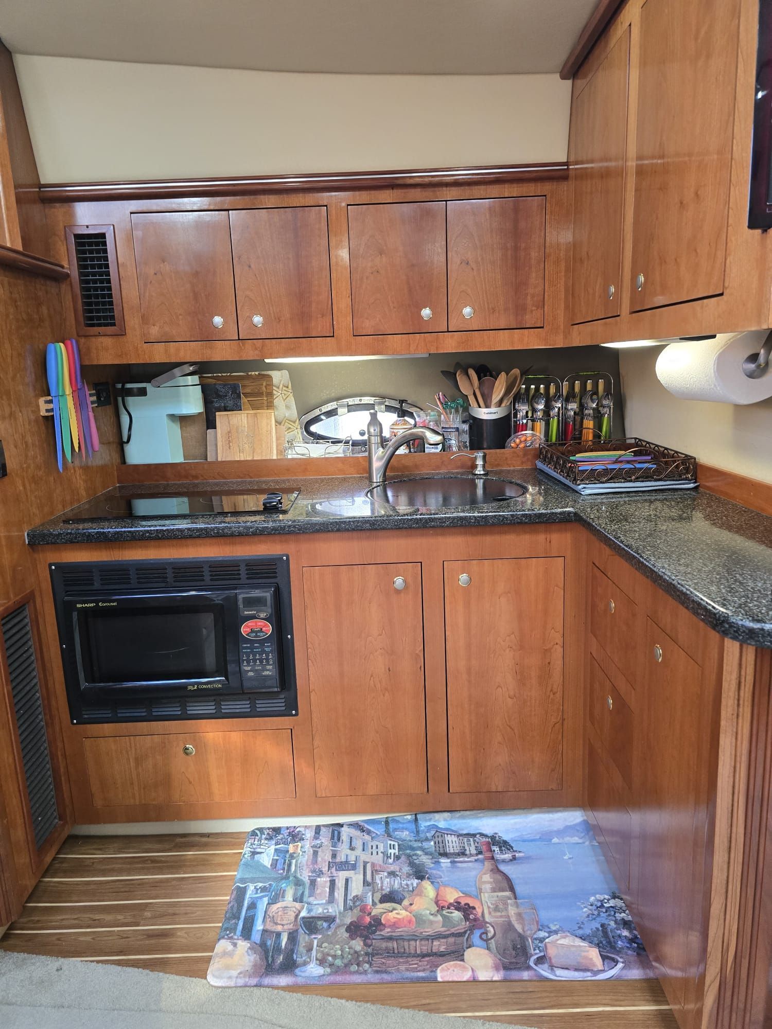 2005 Cruisers Yachts 440 Express - 21