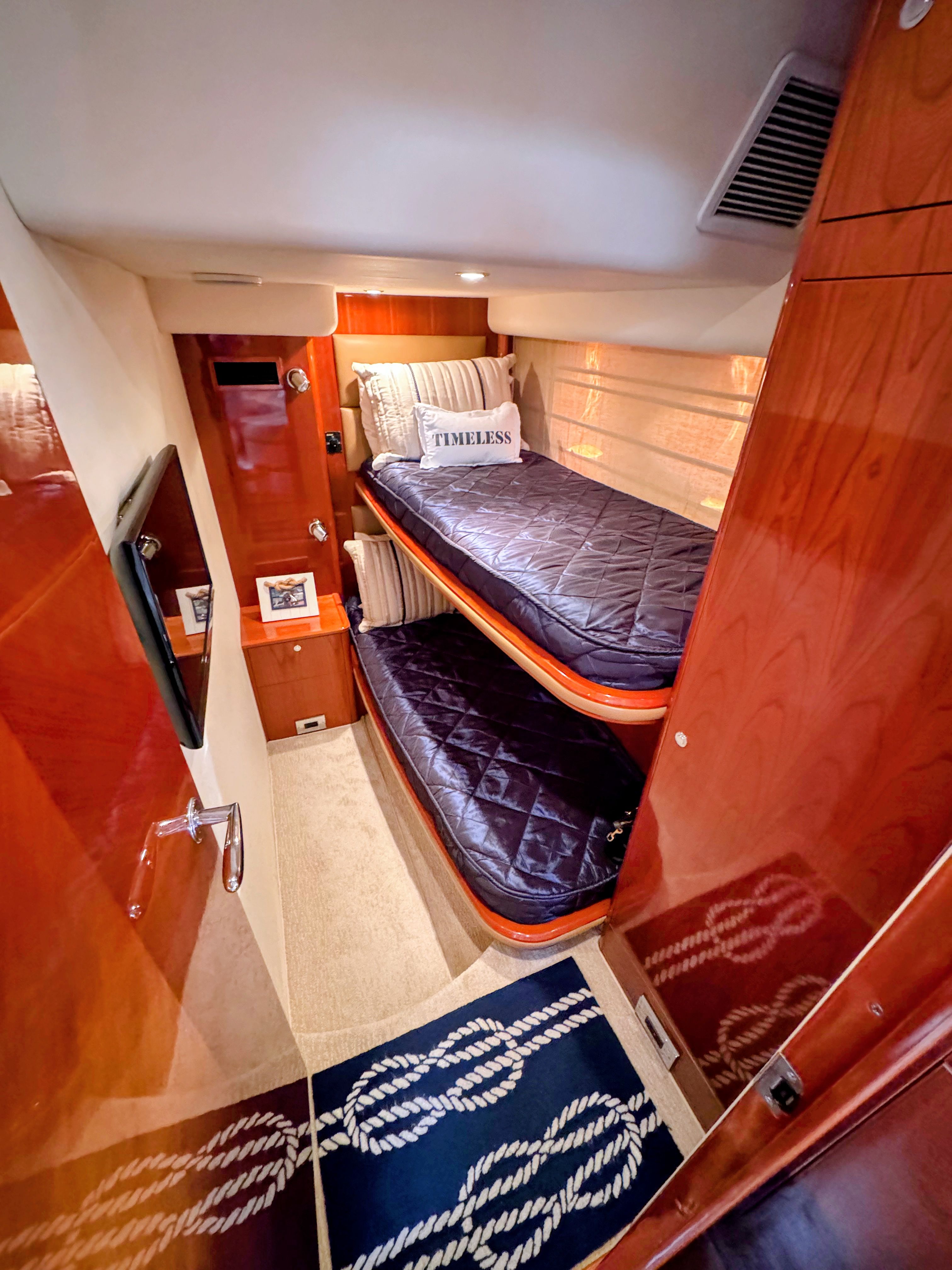 2004 Viking Princess V58 - 45