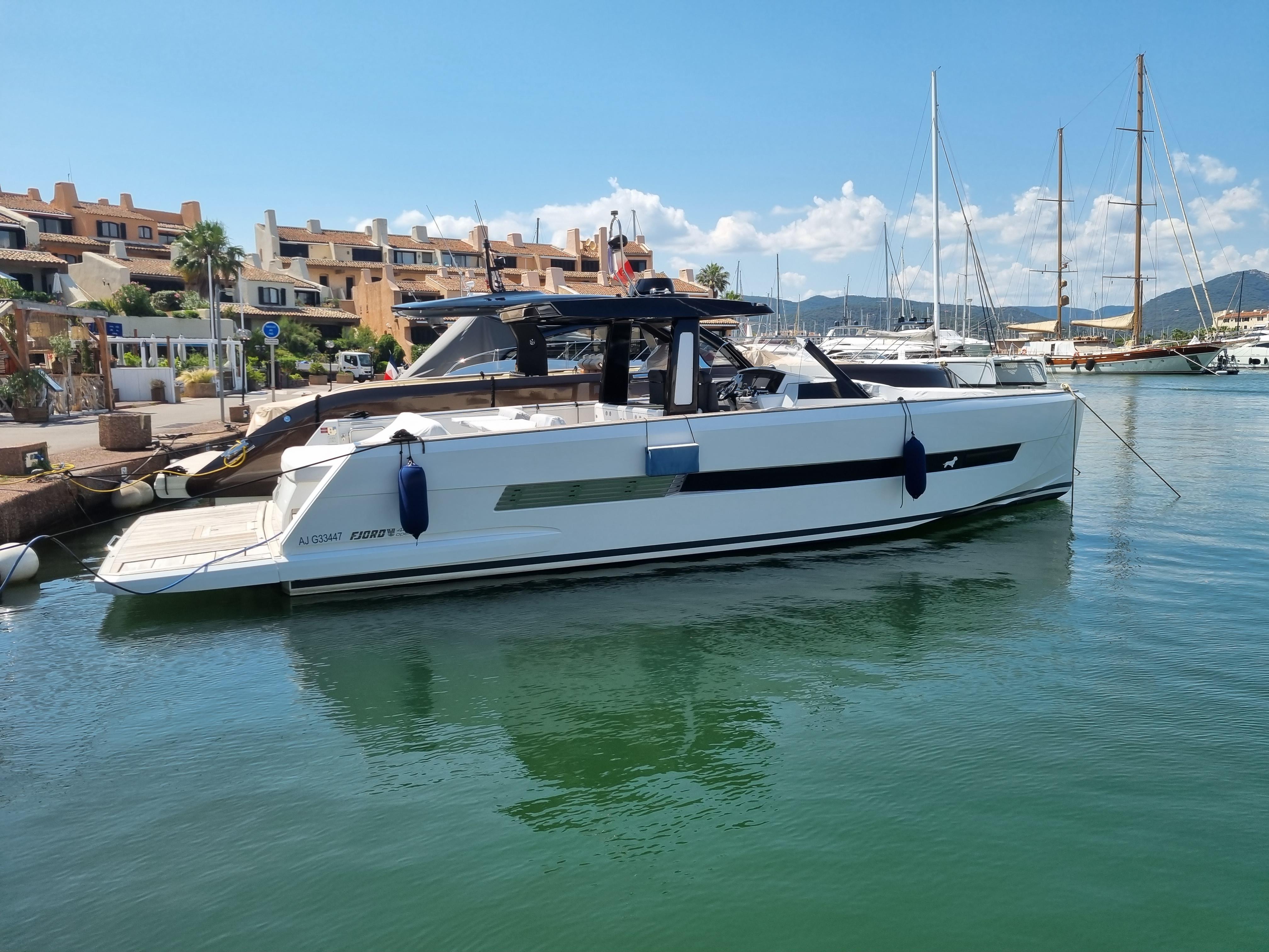 2019 Fjord 44 Open