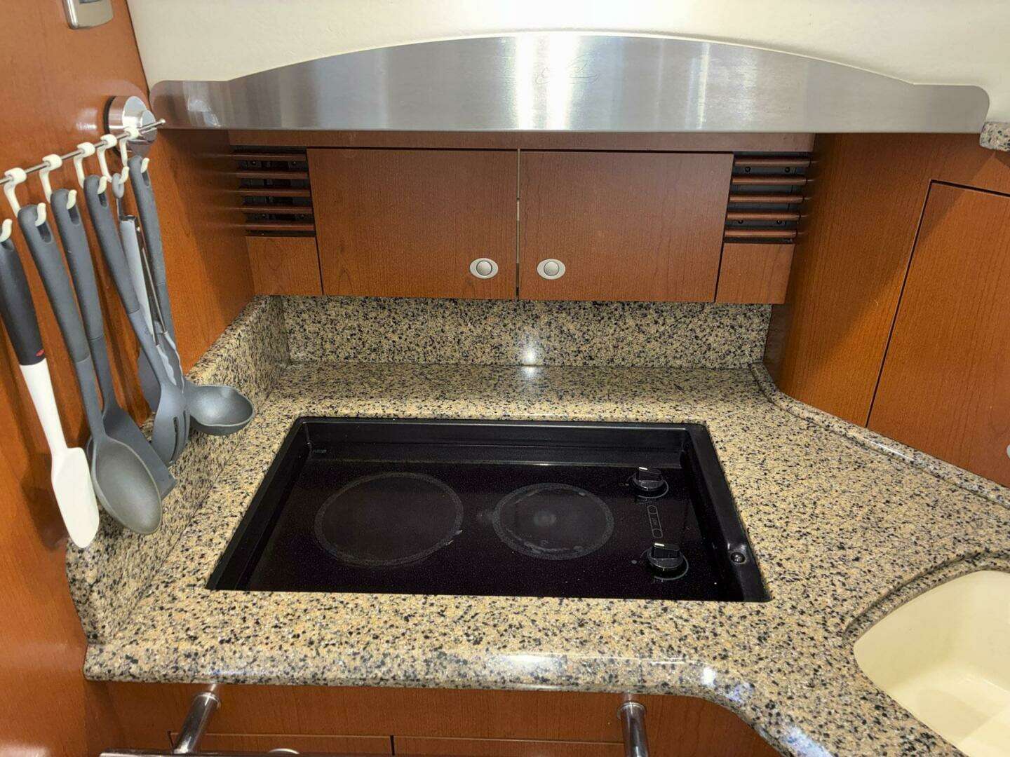 2007 Sea Ray 44 Sedan Bridge - Image 15
