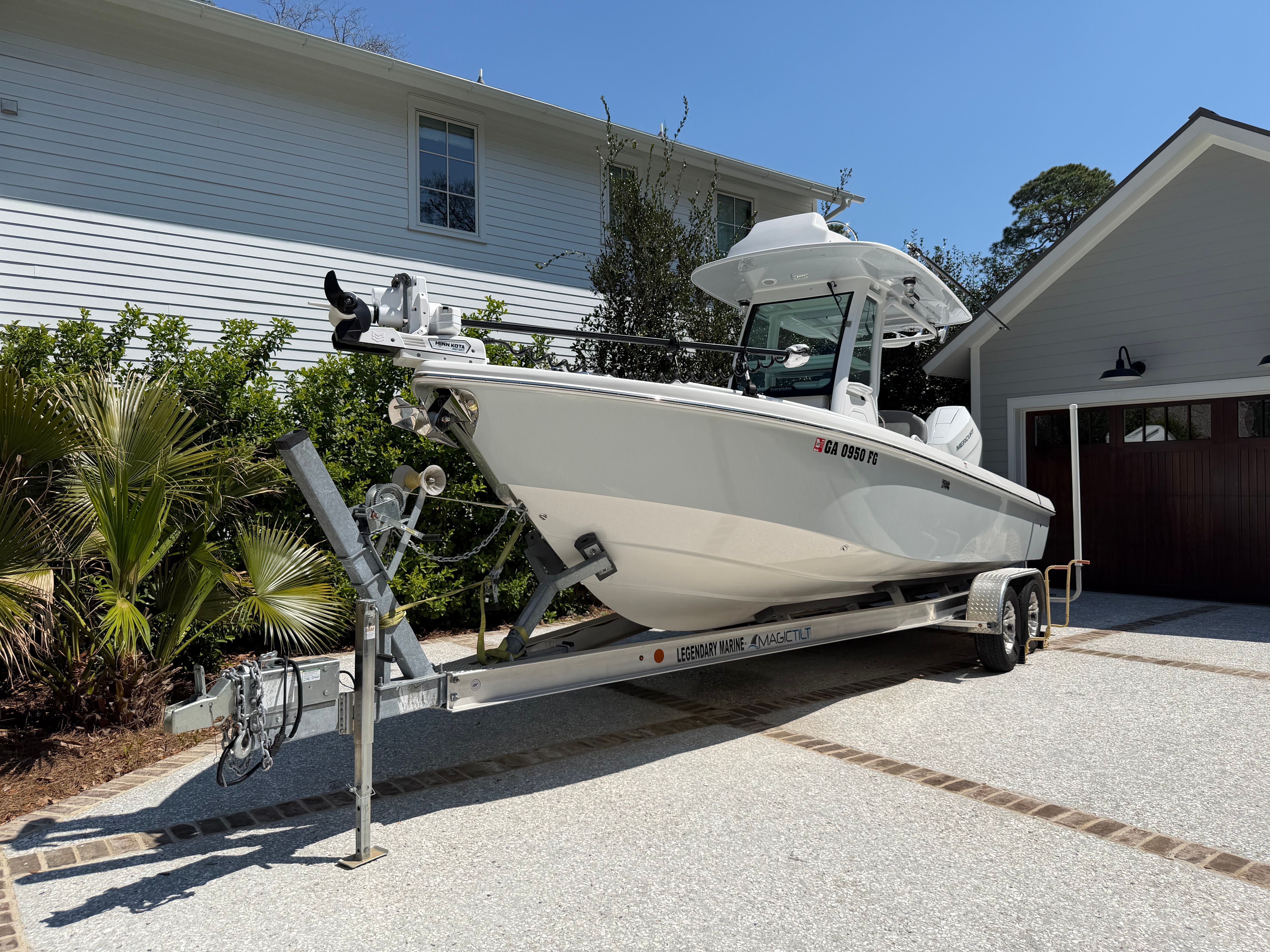 2025 Everglades 253 Center Console - 4