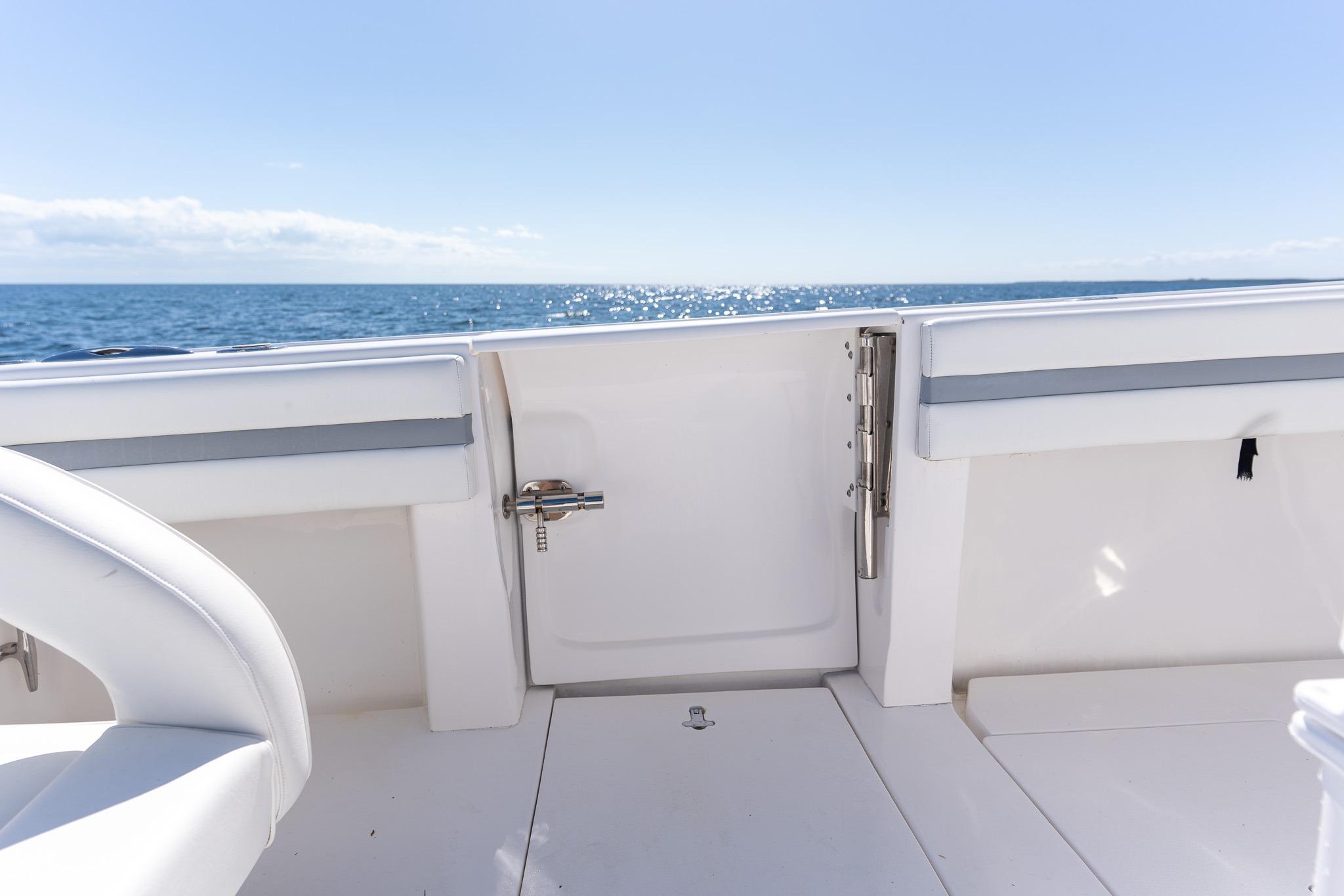 2015 Intrepid 400 Center Console boat deck with ocean view.