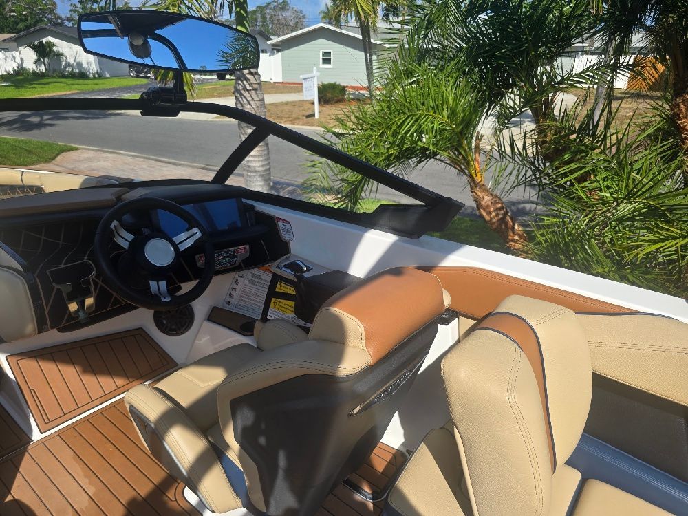 2020 Nautique GS24 - 14