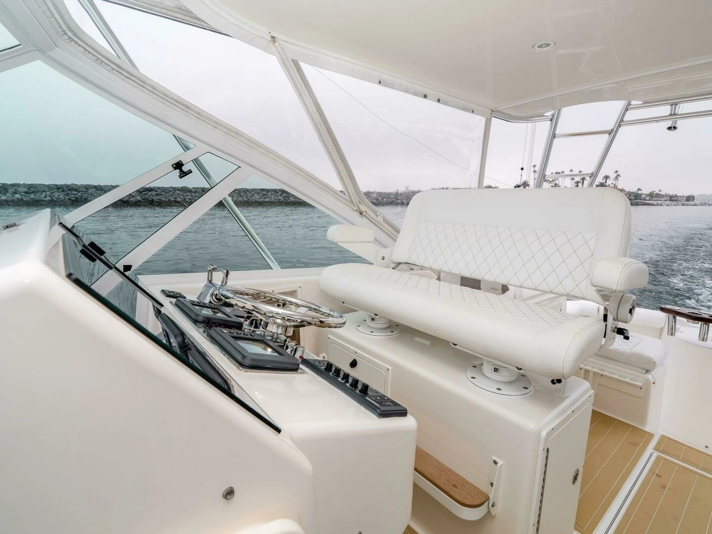 2008 Cabo 38 Express - Image 19