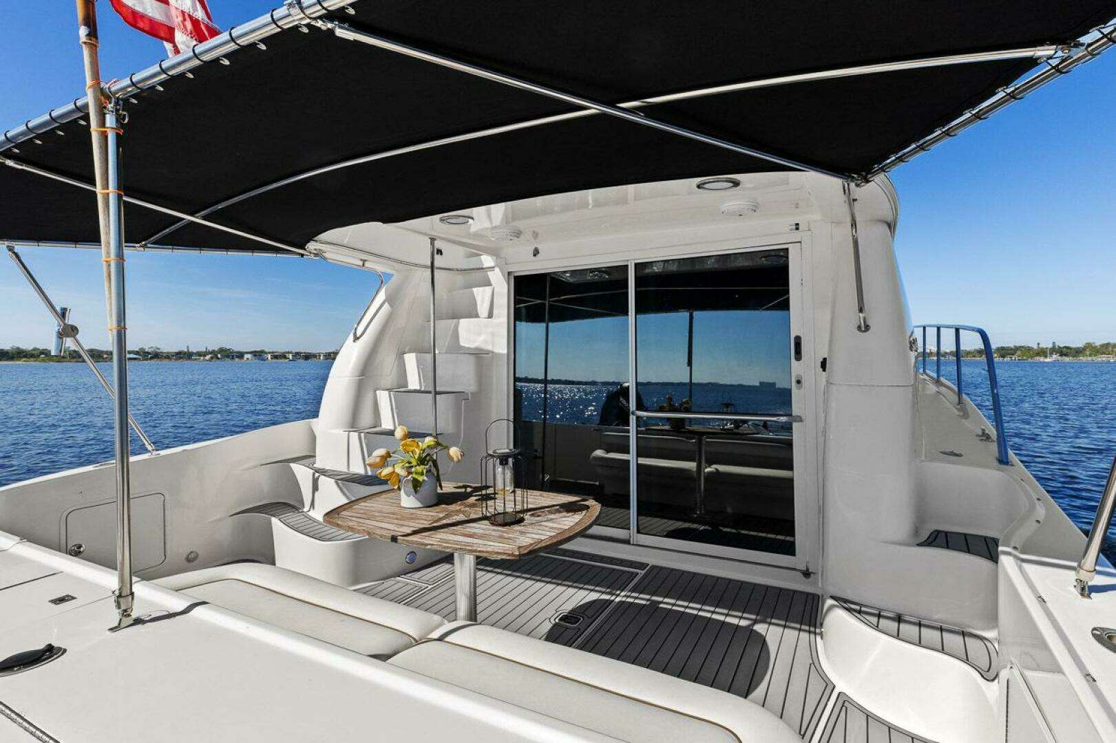 1998 Sea Ray 480 Sedan Bridge - Image 2