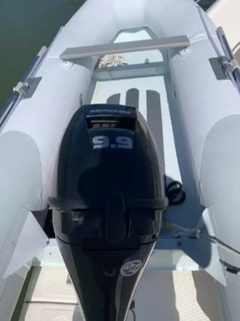 2008 Tiara Yachts 3900 Sovran - Image 5
