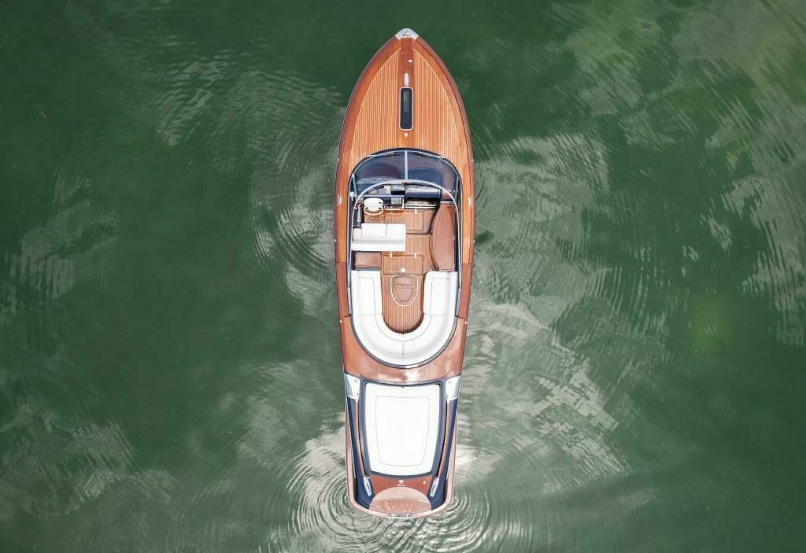 2020 Riva — - Image 9