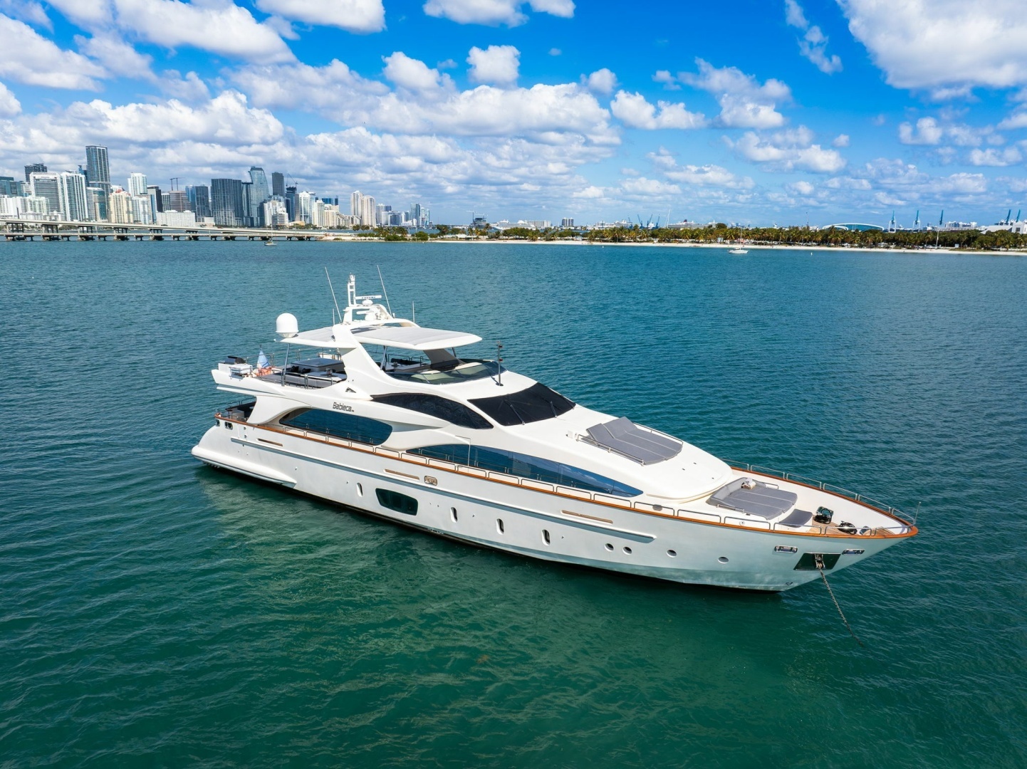 2005 Azimut 105 - Image 18