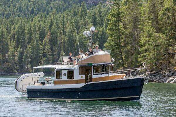 2026 Ranger Tugs R-31 Command Bridge Luxury Edition