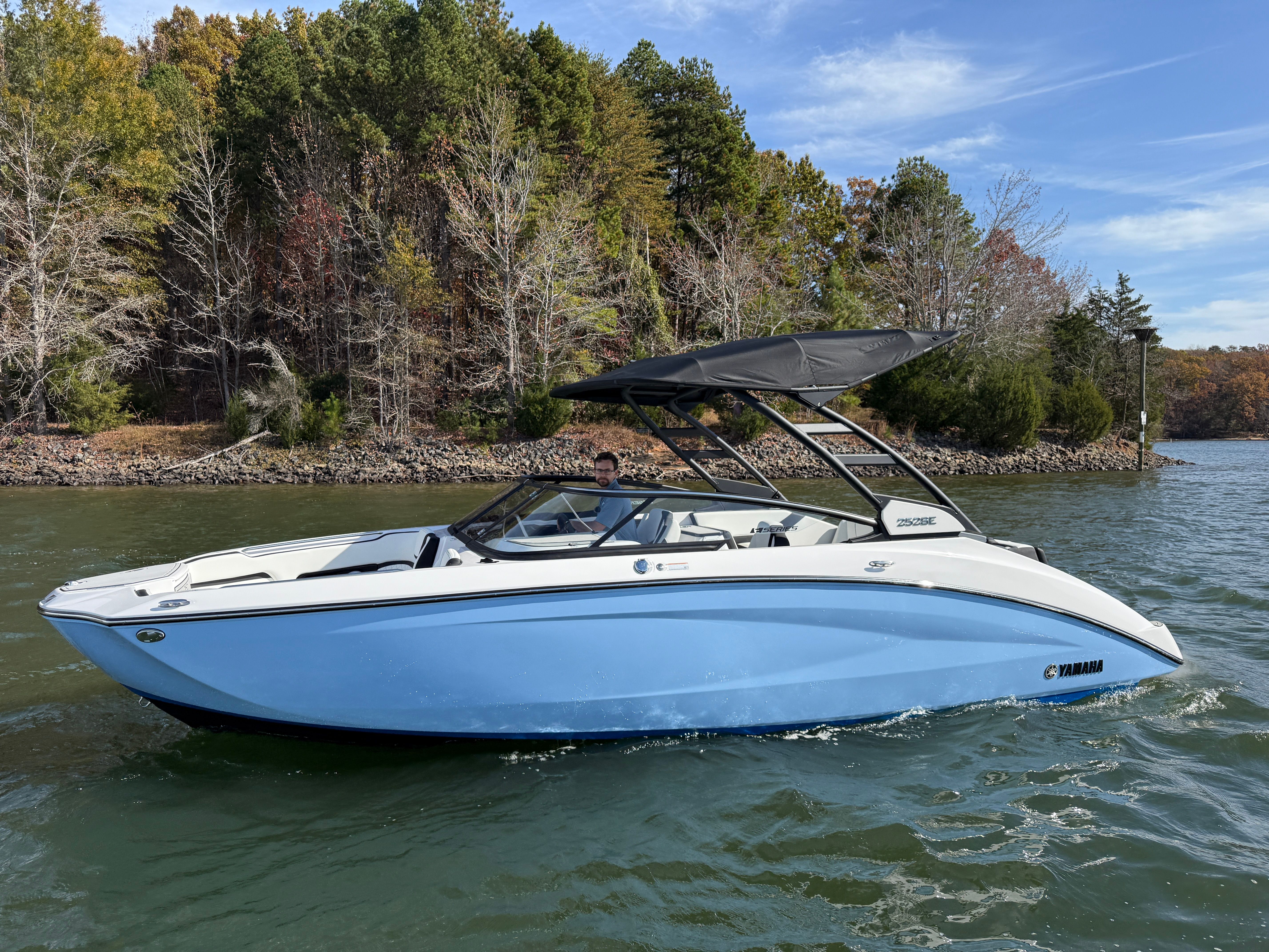 2026 Yamaha Boats 252SE
