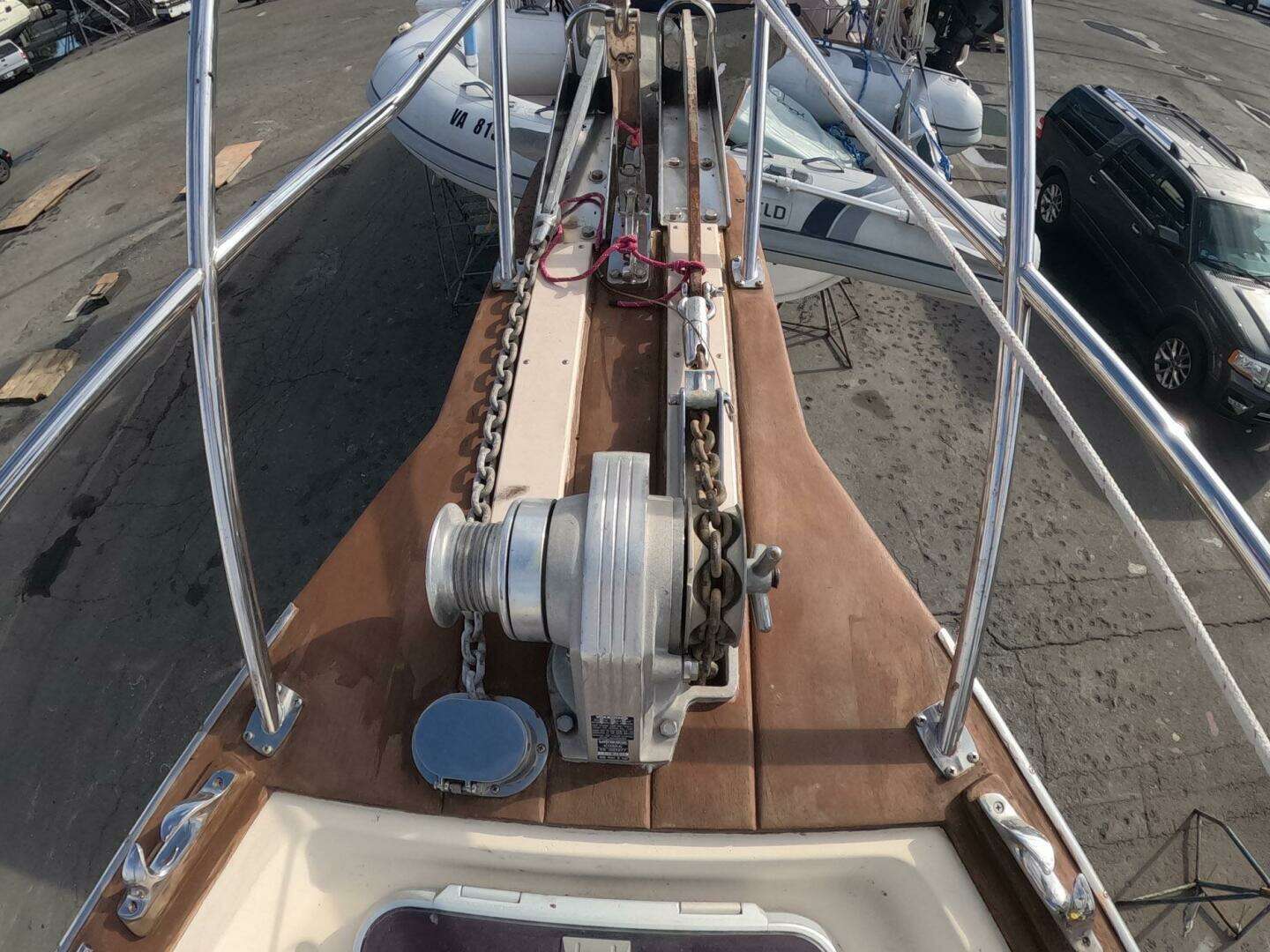 2005 Island Packet 370 - Image 31