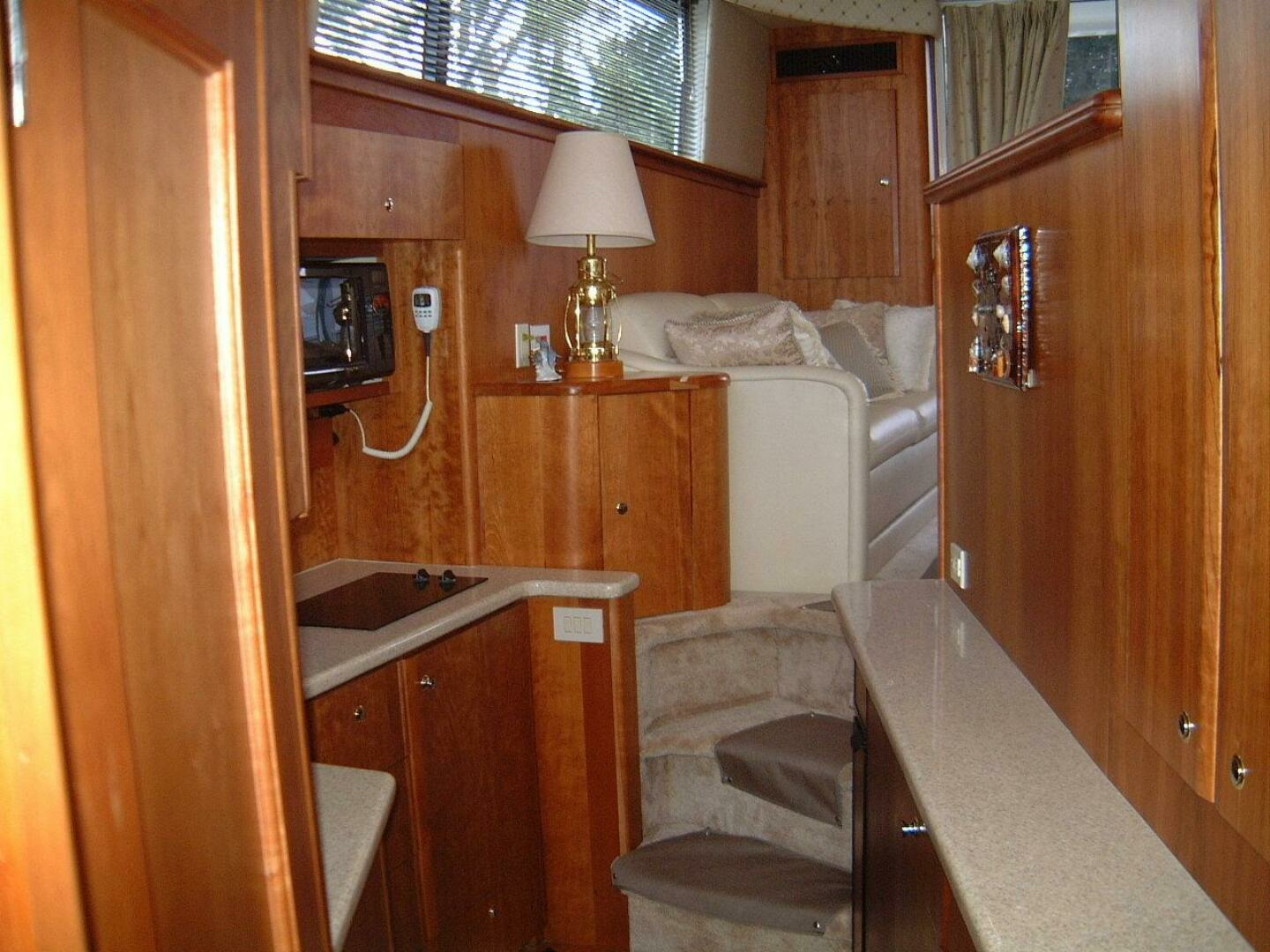 2000 Silverton 42 Convertible - Image 10