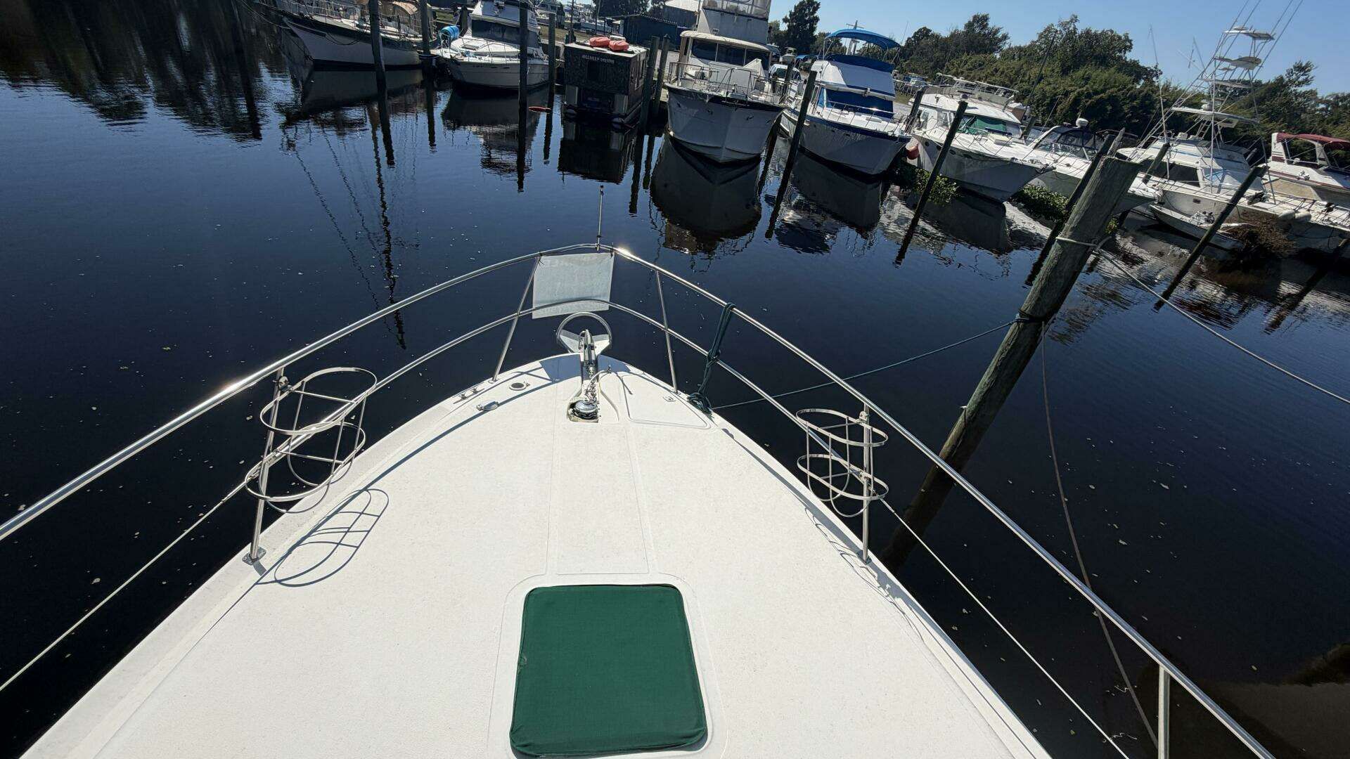 2000 Sea Ray 380 Aft Cabin - 7
