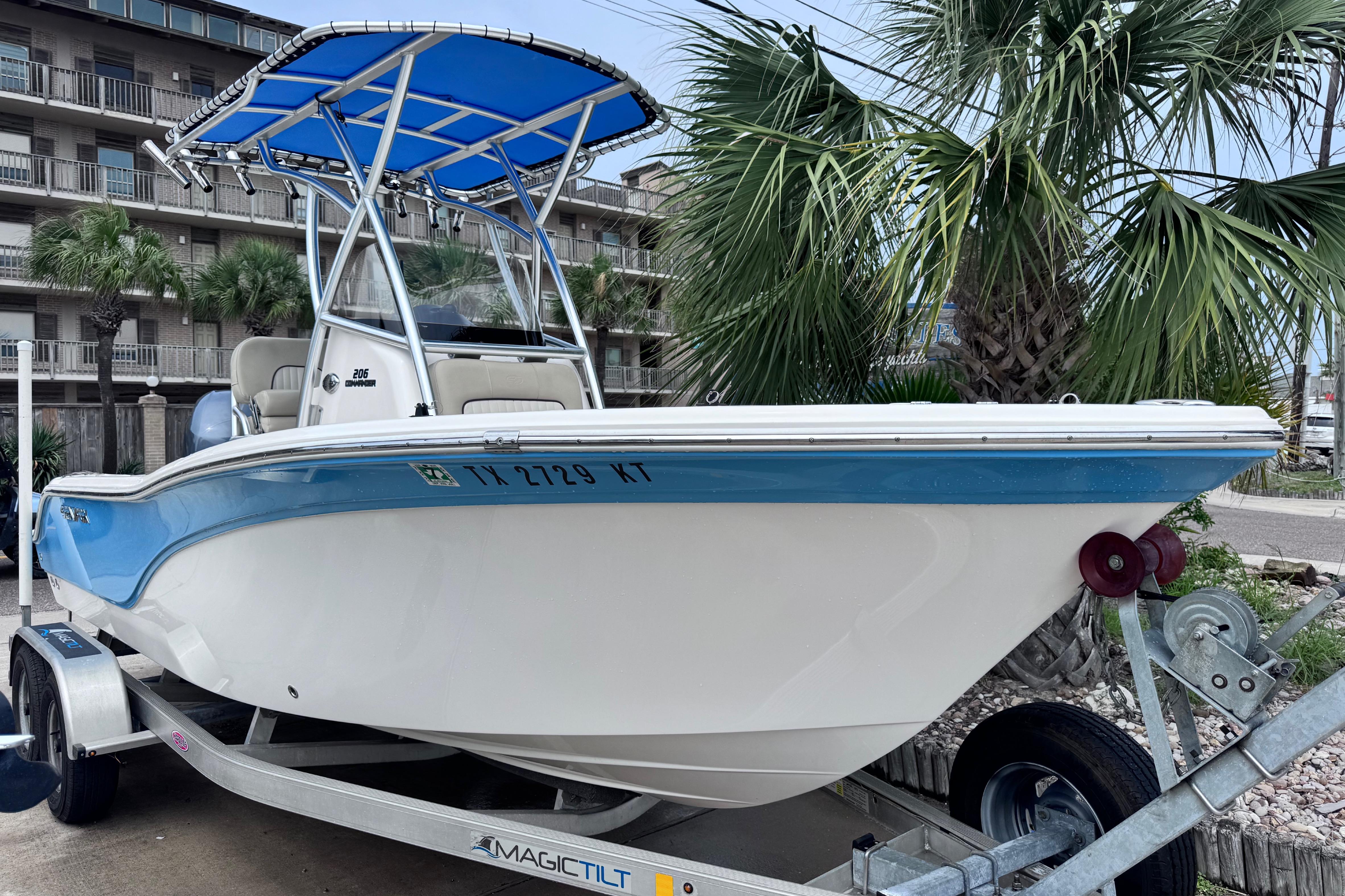 2018 Sea Fox 206 Commander