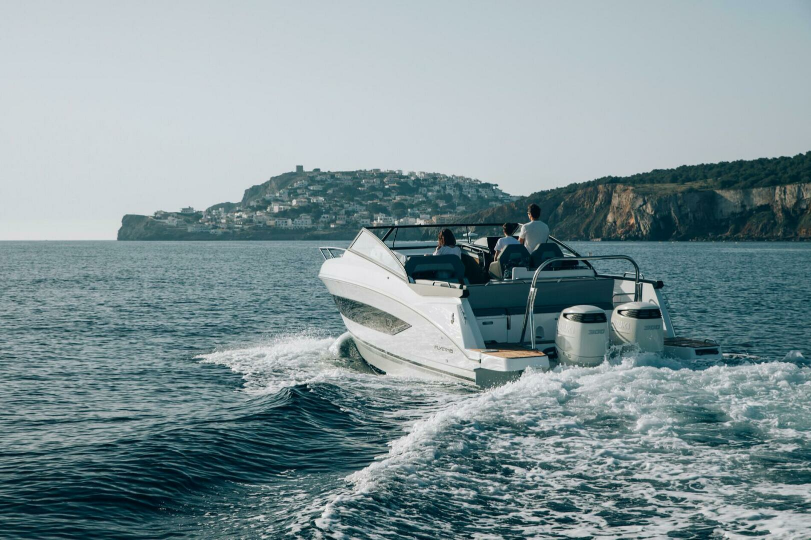 2025 Beneteau Flyer 10 - Image 4